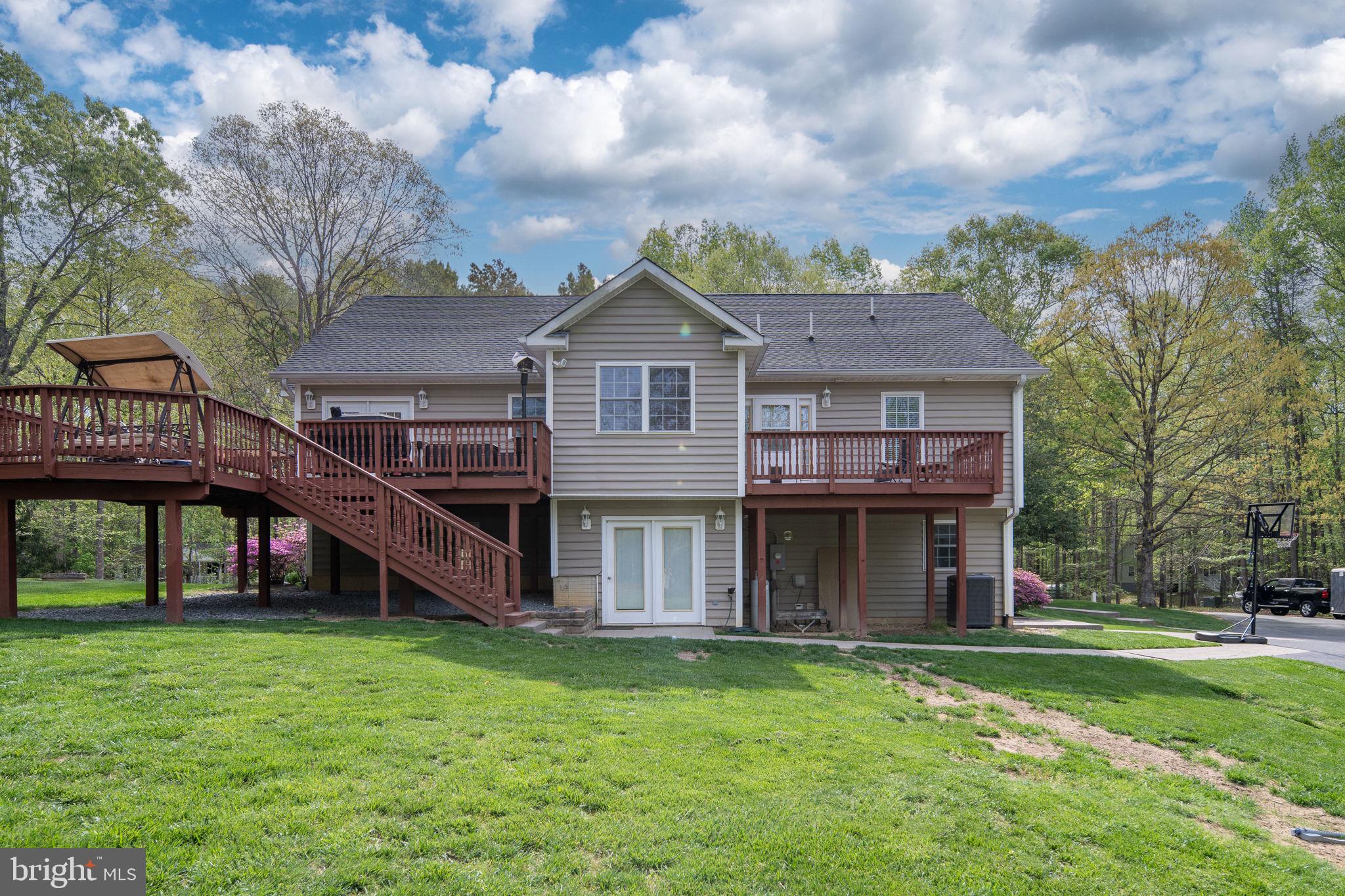SHADE TREE - Residential