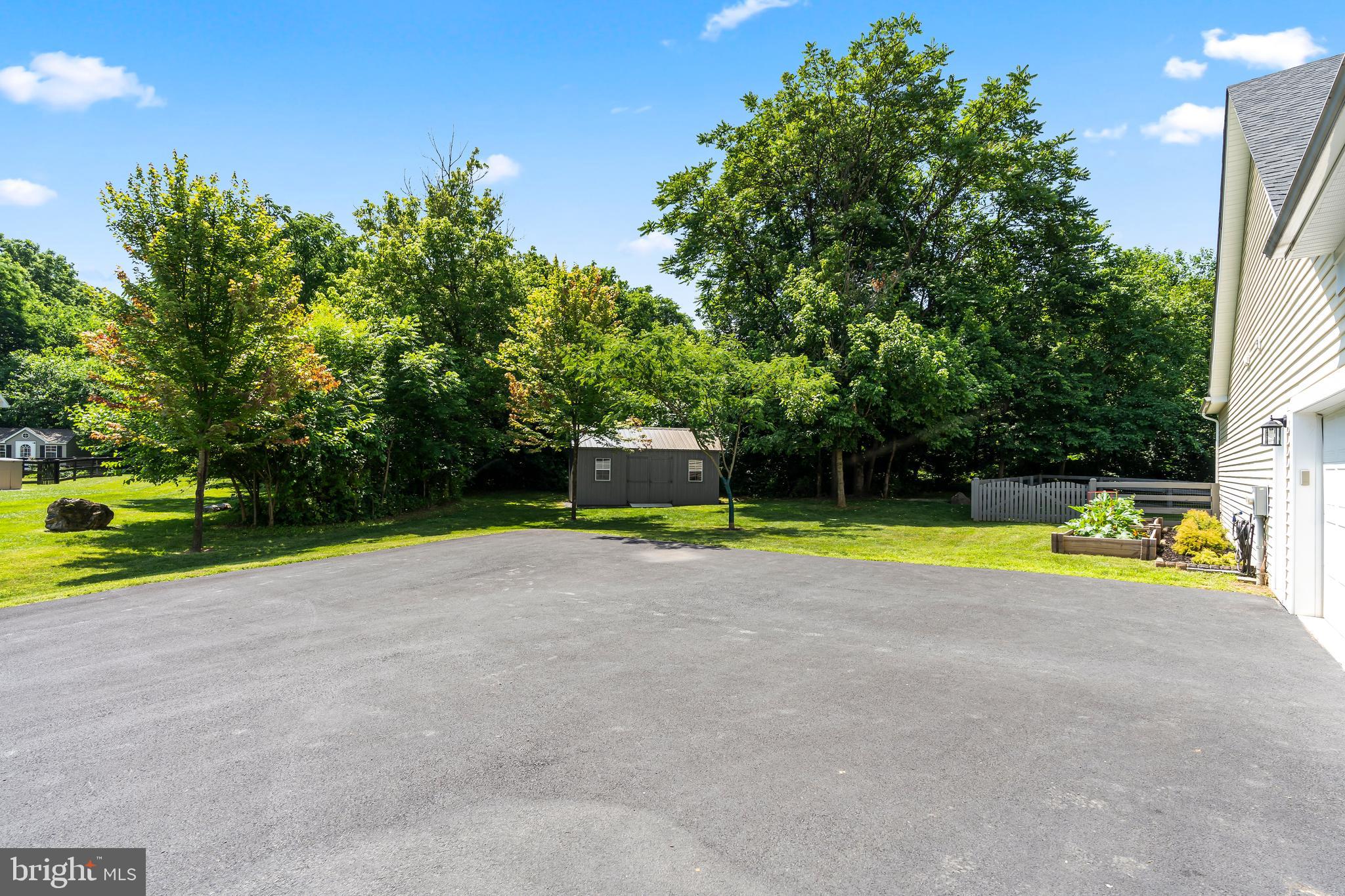 LITTLE GEORGETOWN ESTATES - Residential