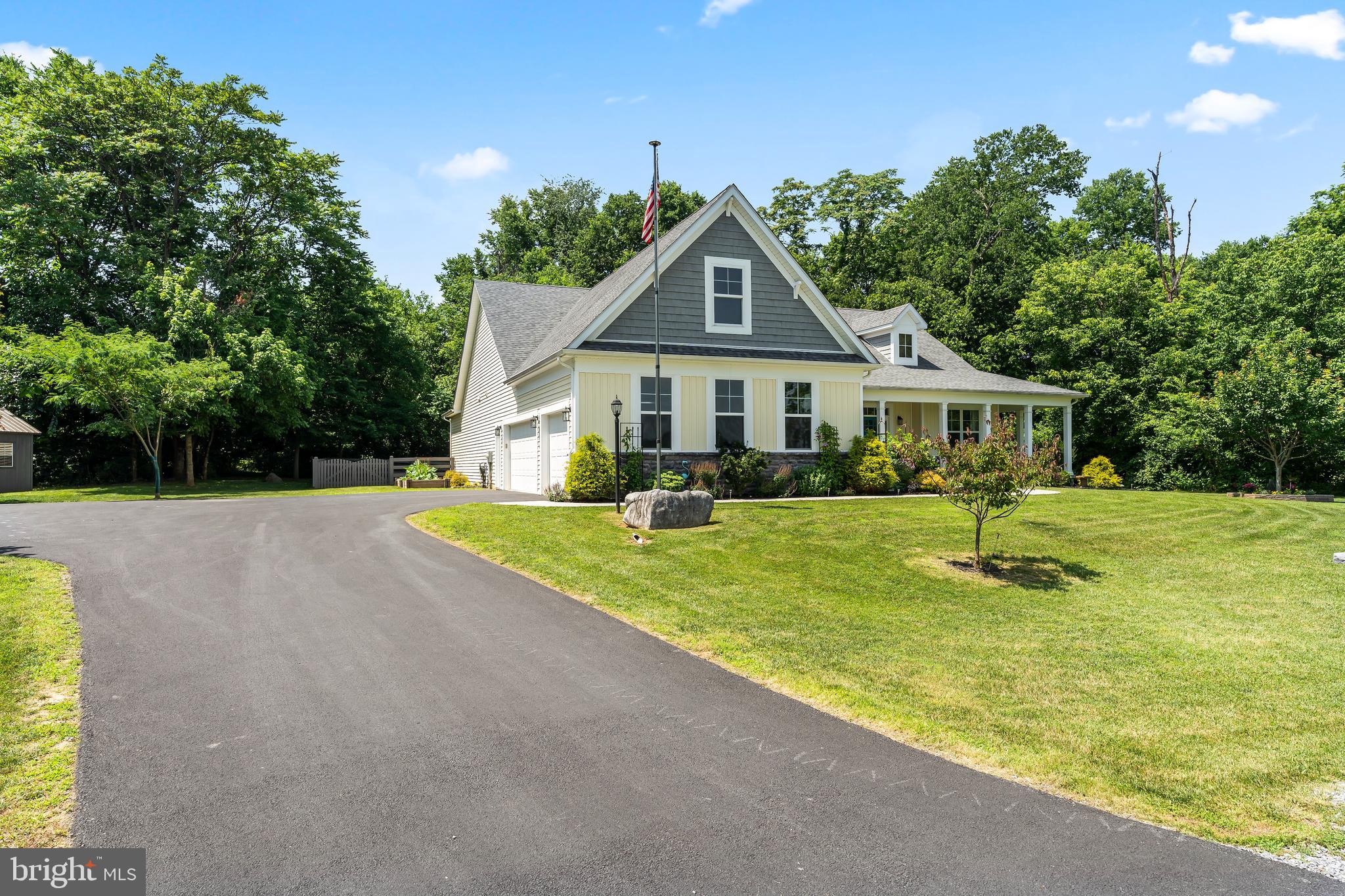 LITTLE GEORGETOWN ESTATES - Residential