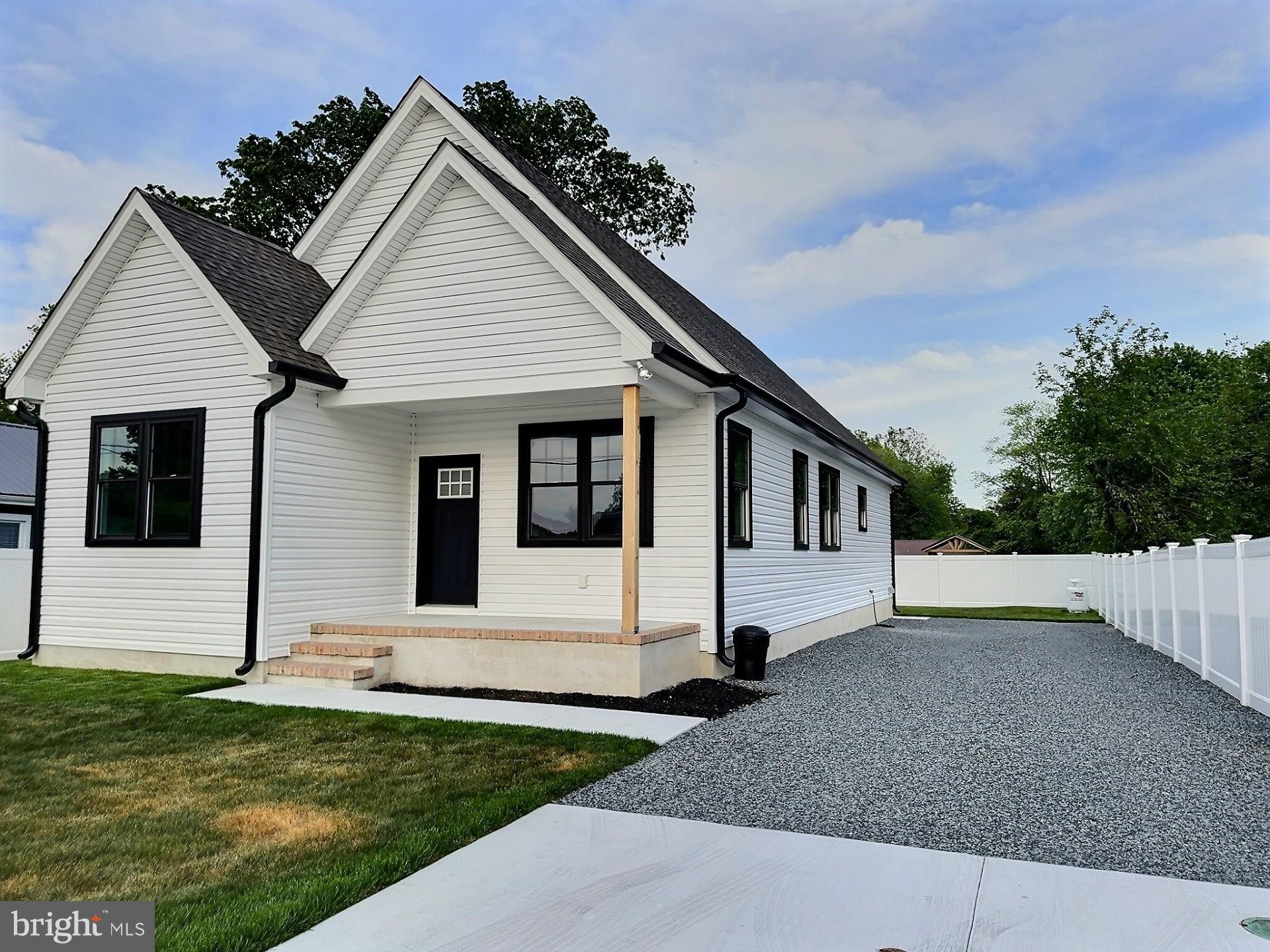 TOWN OF GREENSBORO - Residential