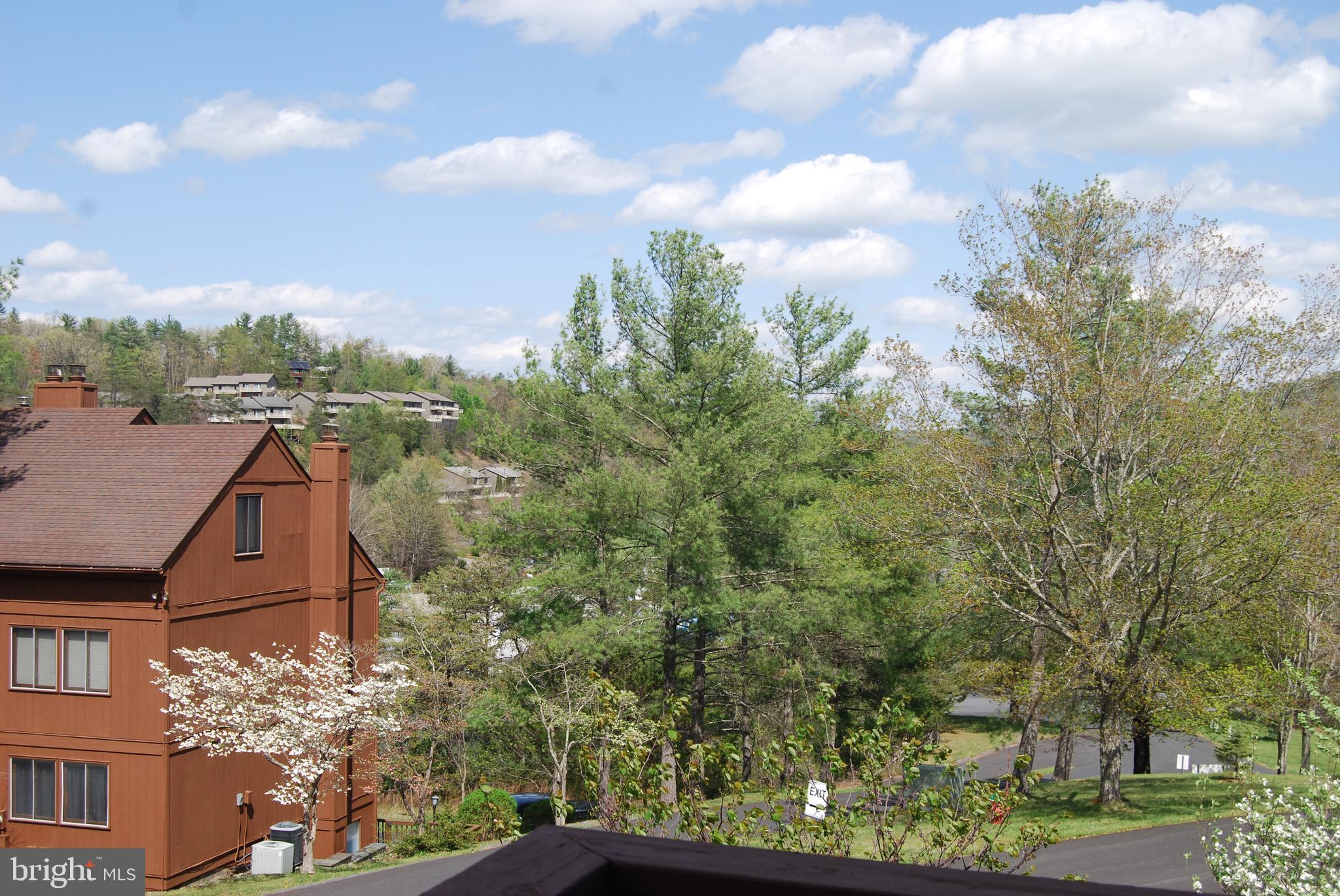 THE HILL CONDOS - Residential