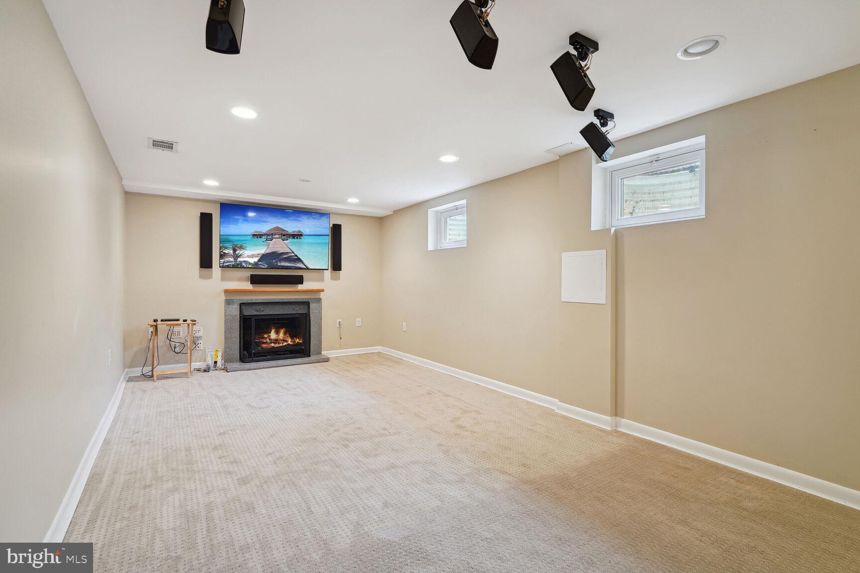 WOODBURN - Residential
