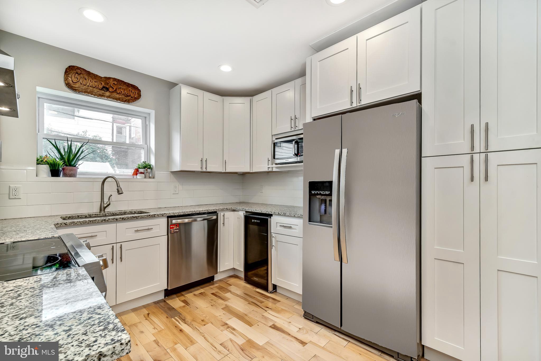 GIRARD ESTATES - Residential