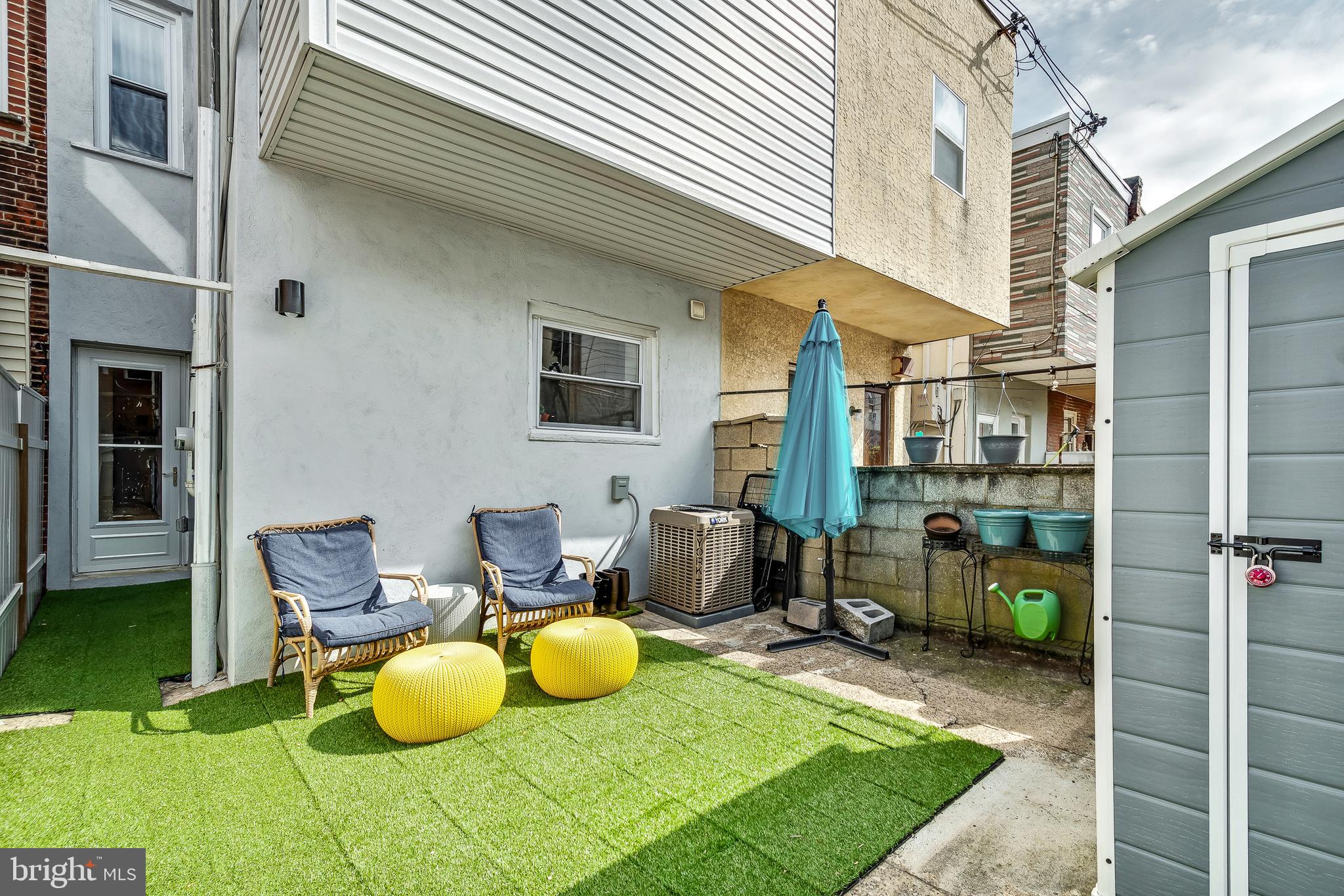 GIRARD ESTATES - Residential