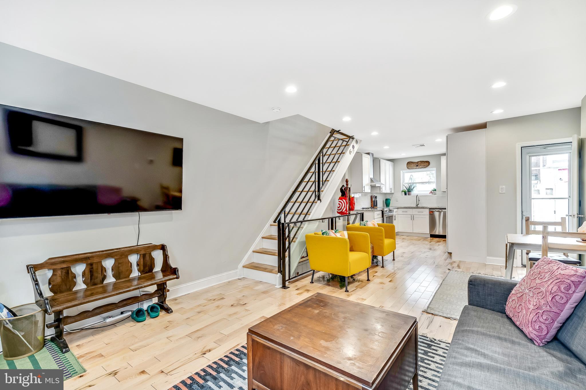 GIRARD ESTATES - Residential