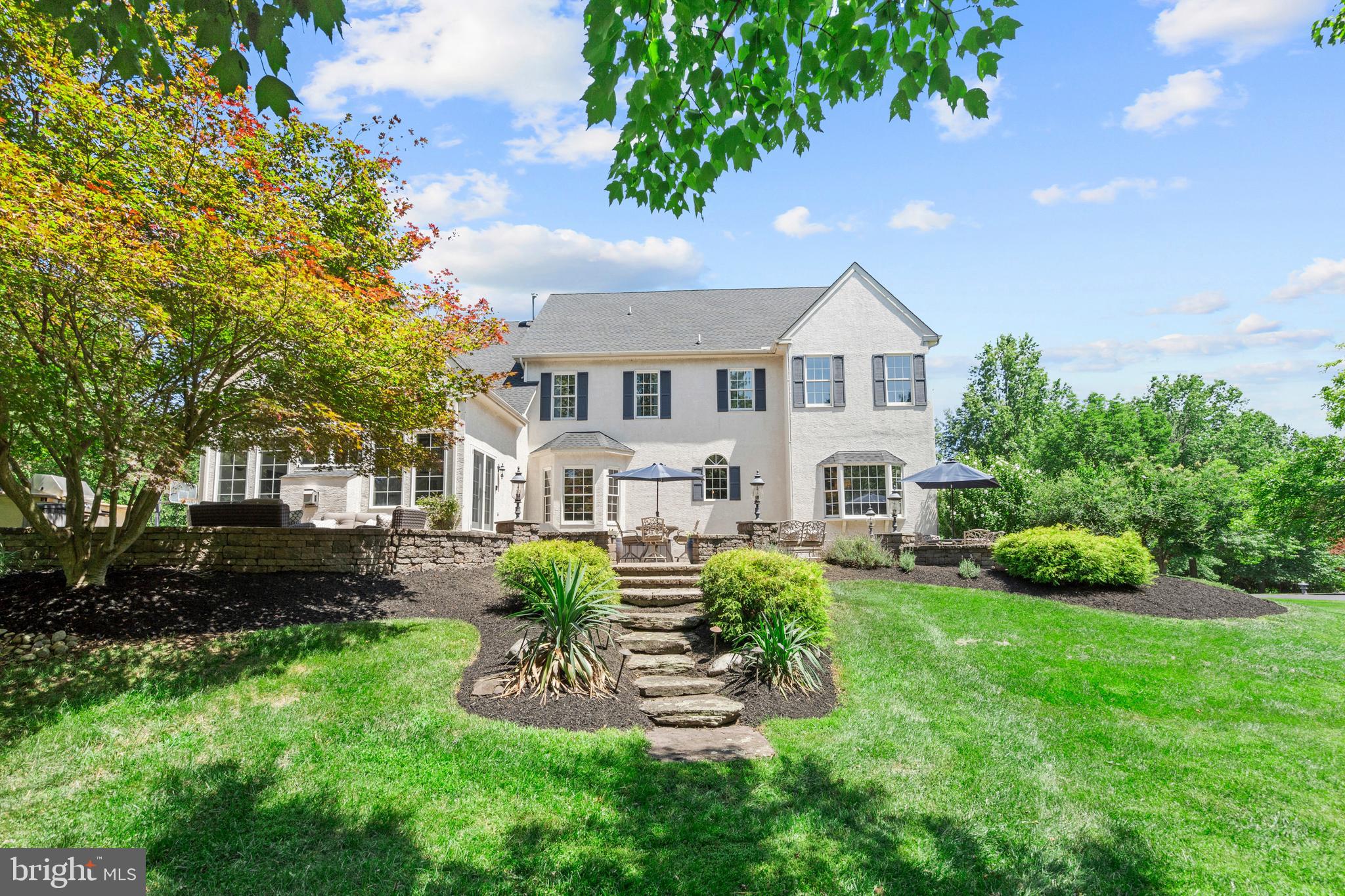WOODED POND - Residential