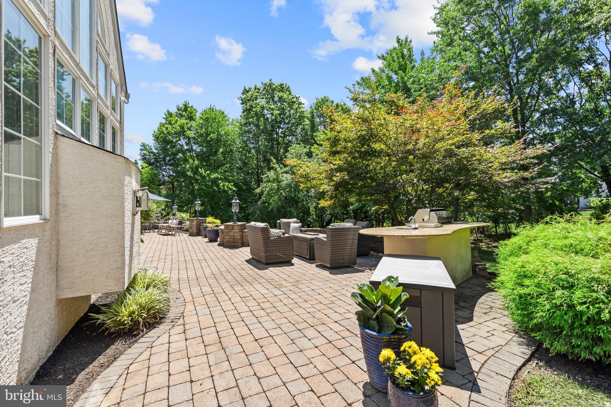 WOODED POND - Residential