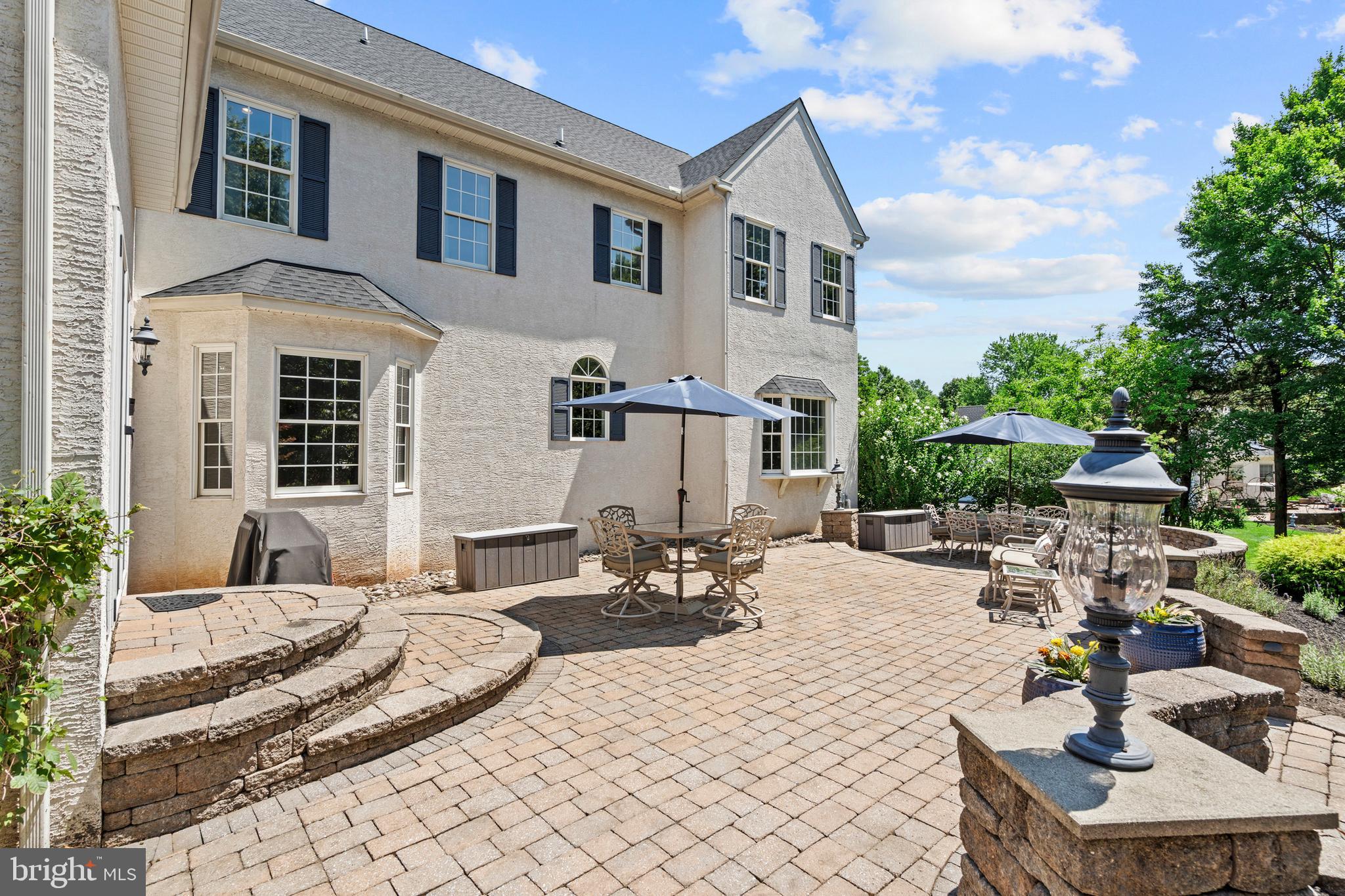 WOODED POND - Residential
