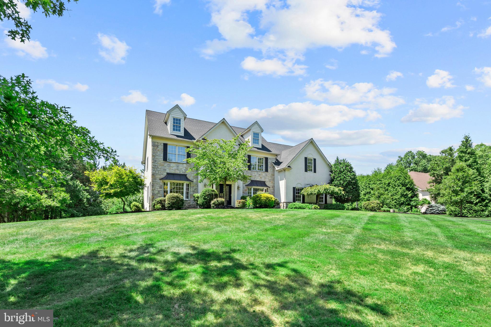 WOODED POND - Residential
