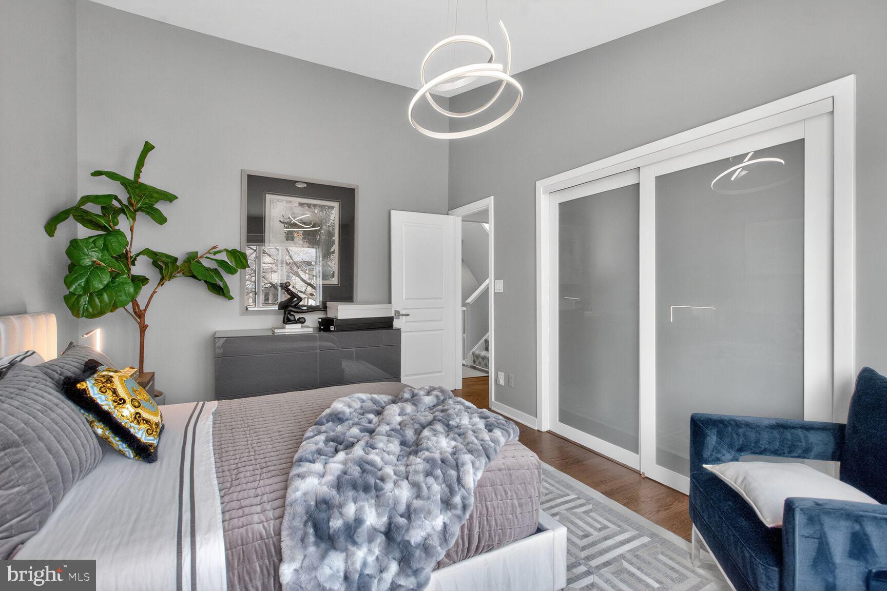 CHESAPEAKE HARBOUR - Residential
