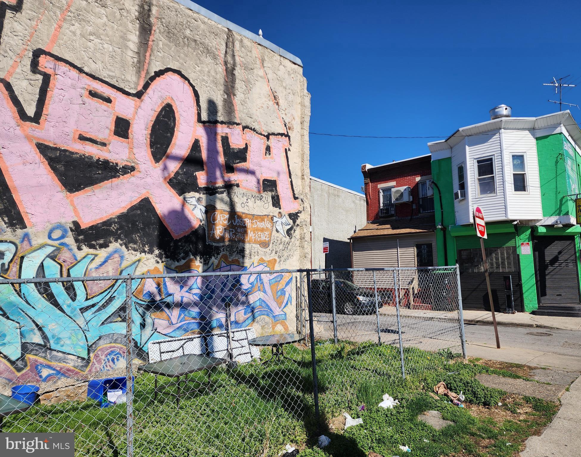 STRAWBERRY MANSION - Residential