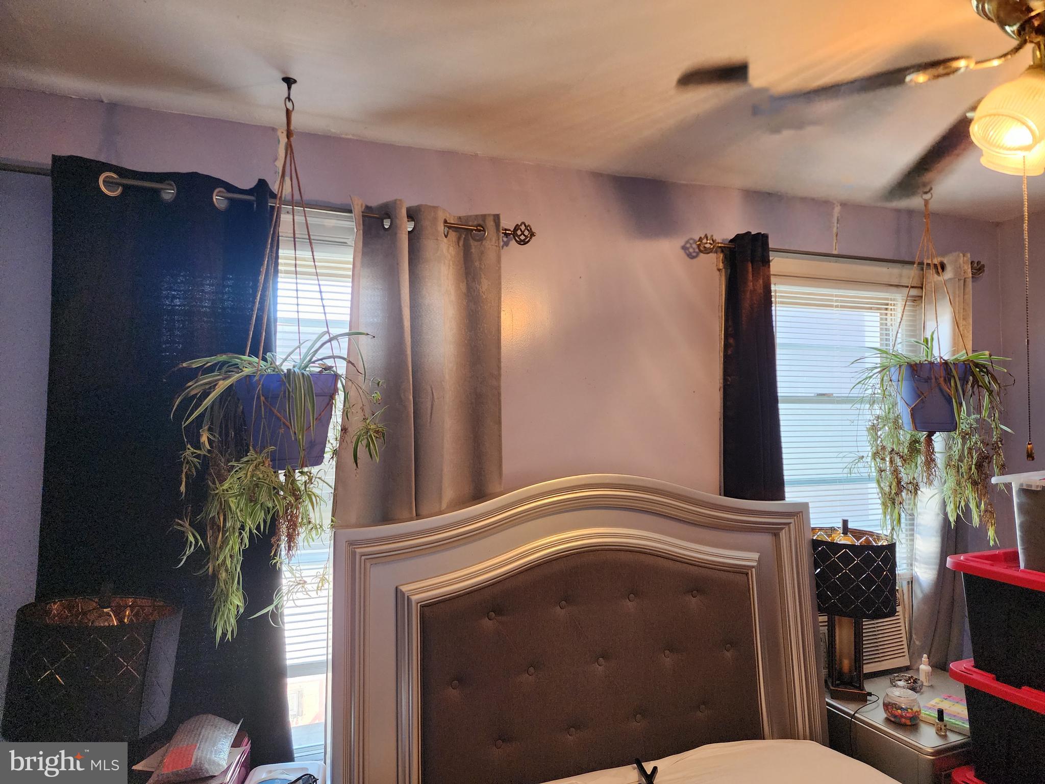 STRAWBERRY MANSION - Residential
