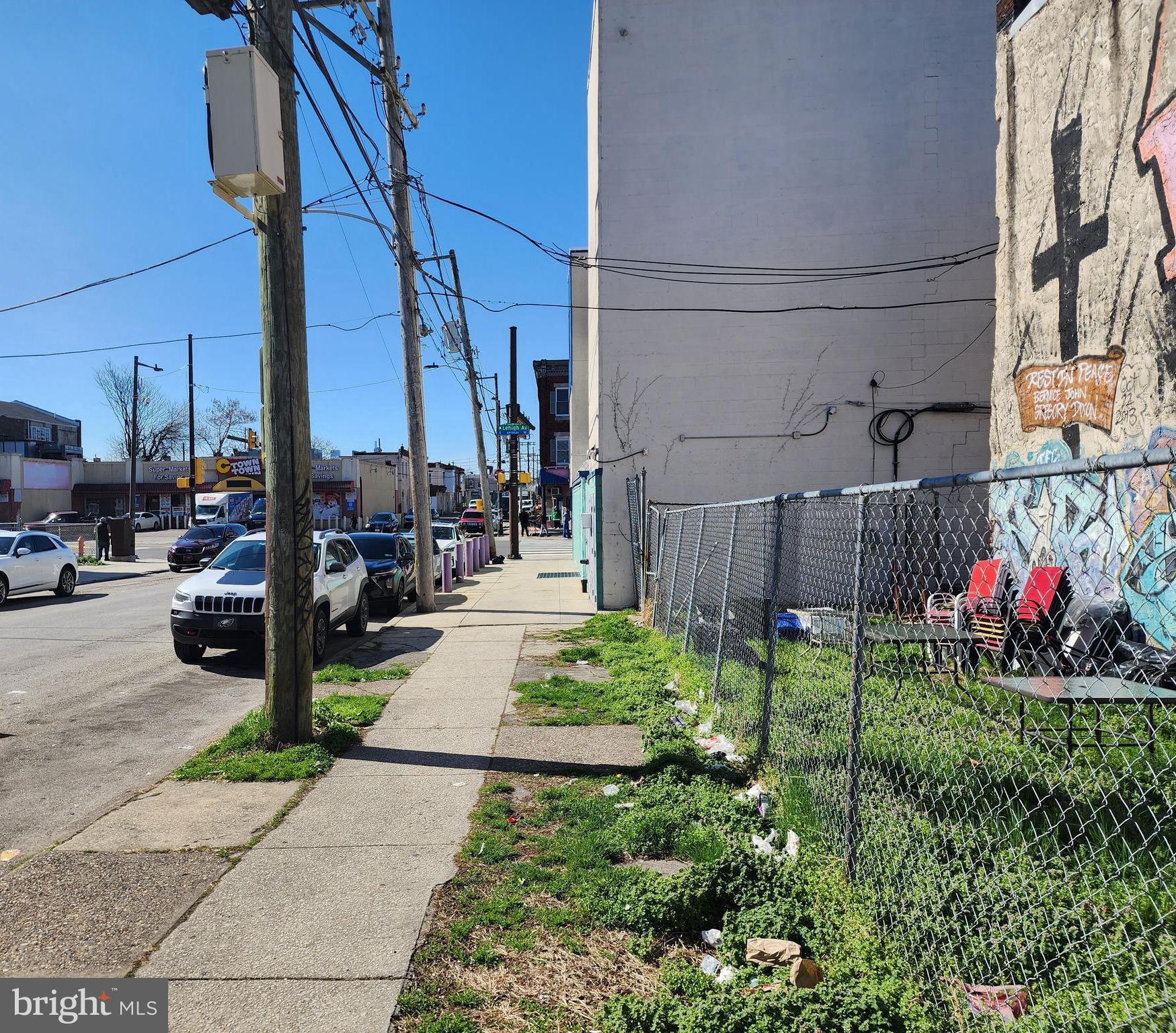 STRAWBERRY MANSION - Residential