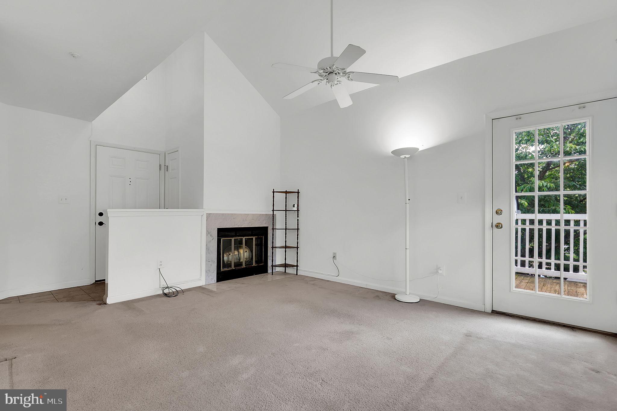 VISTAS AT WASHINGTONIAN WOODS - Residential