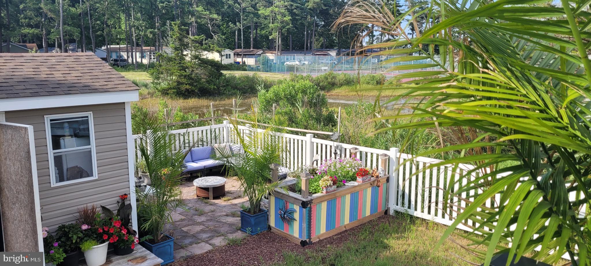 WHITE HOUSE BEACH - Residential