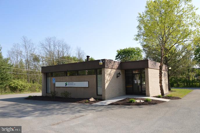 Freestanding office with plenty of onsite parking.  Ready for immediate occupancy beginning June 1st. 
 Multiple private offices or exam rooms in this former medical office which provides for different uses.   Nicely finished interior with lots of natural light.  Full basement for storage with separate outside entrance.  Tenant responsible for separately metered electric, sewer, water, trash, oil, snow & ice removal from sidewalks per Township code.  Tenant to carry liability insurance naming the Landlord additional insured.  Landlord is responsible for the roof, HVAC and Oil Burner.  Conveniently located between Port Carbon and Saint Clair, property next to CACL Credit Union.  Call for more details or to set up a showing.