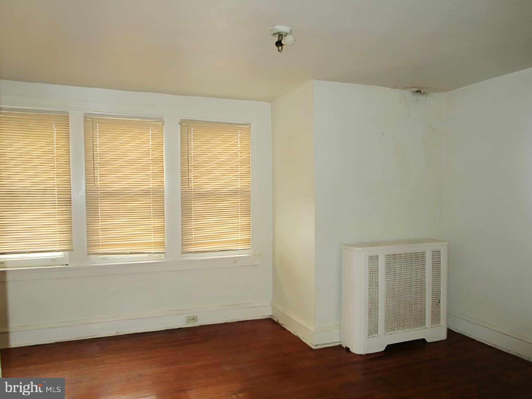 FERN ROCK - Residential