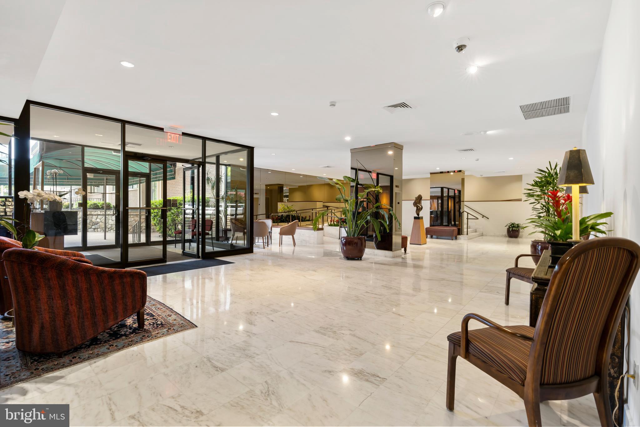 BRIAR HOUSE - Residential