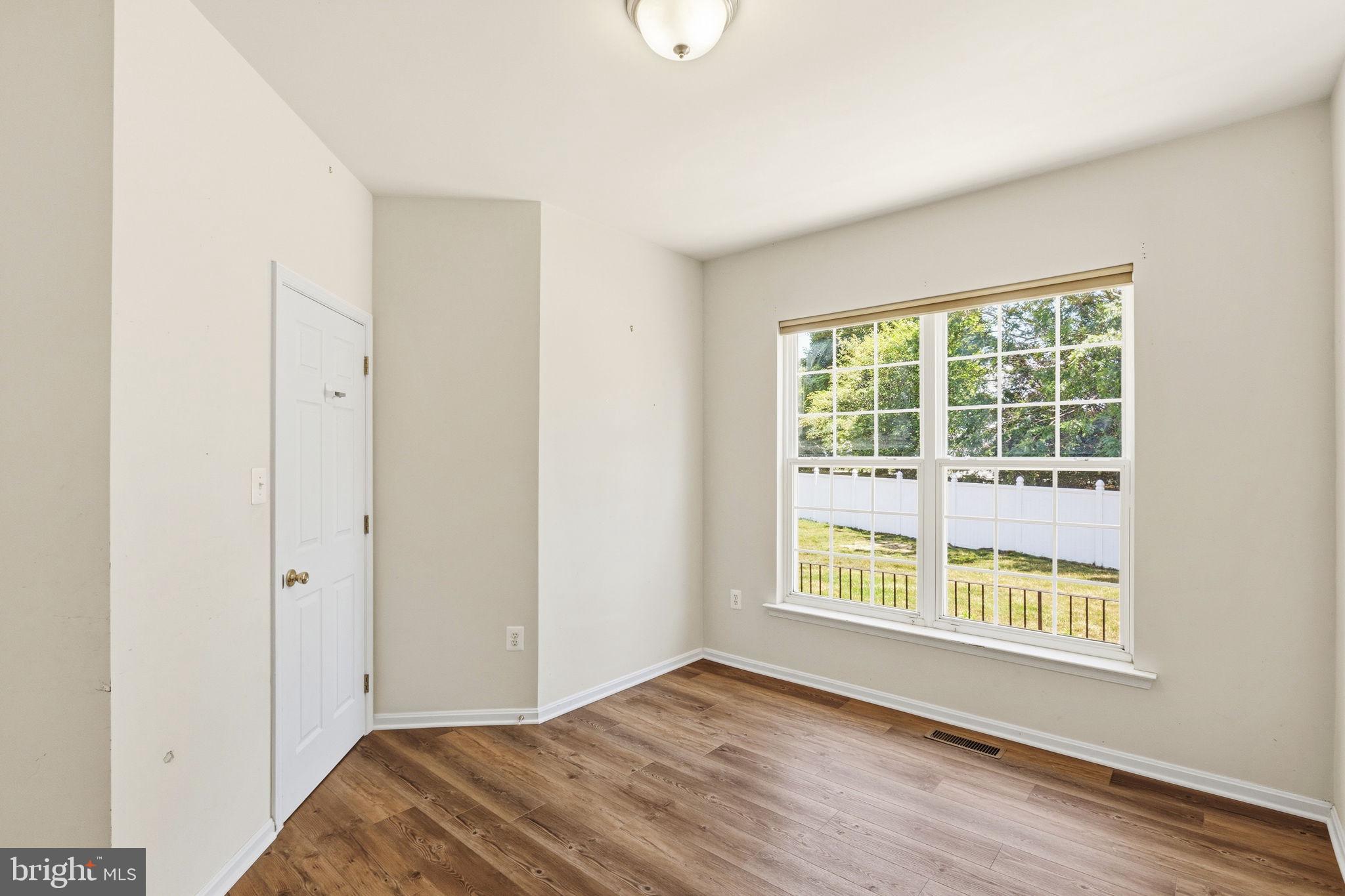 VILLAGES AT LEONARDTOWN - Residential