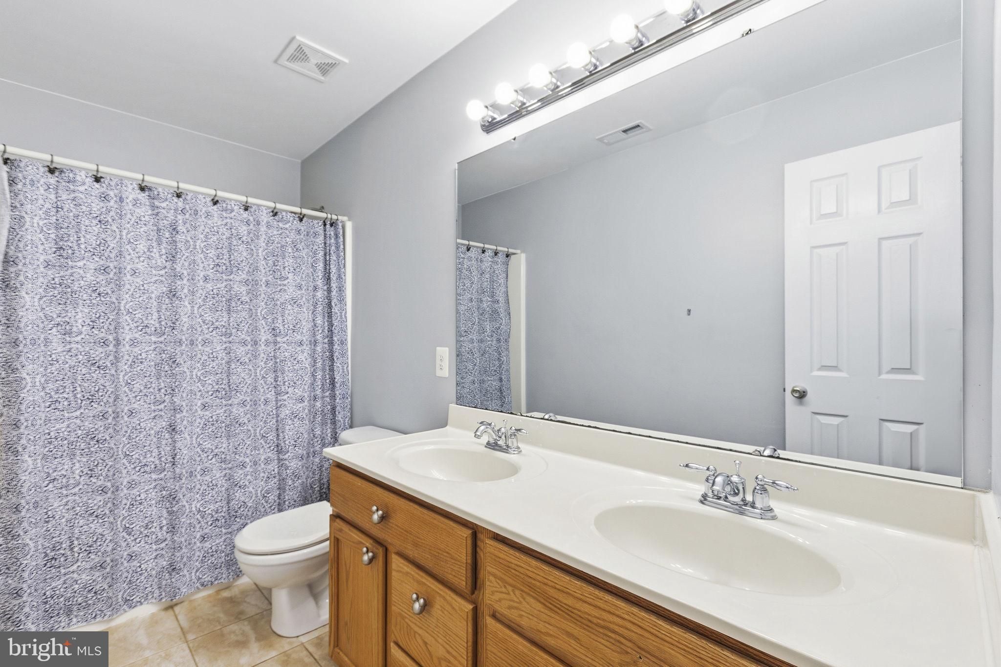 VILLAGES AT LEONARDTOWN - Residential