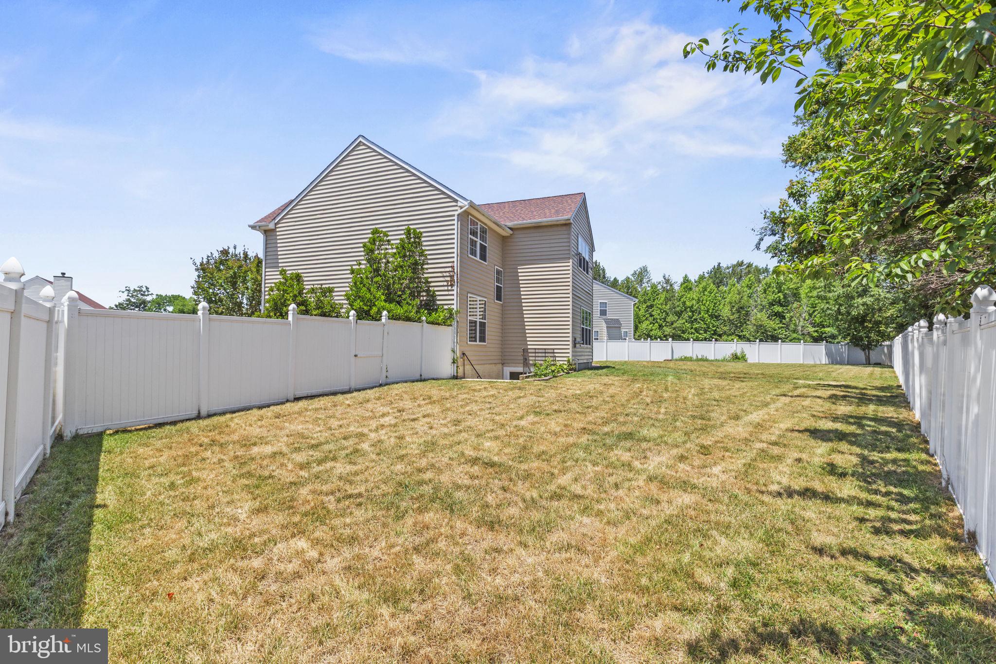 VILLAGES AT LEONARDTOWN - Residential