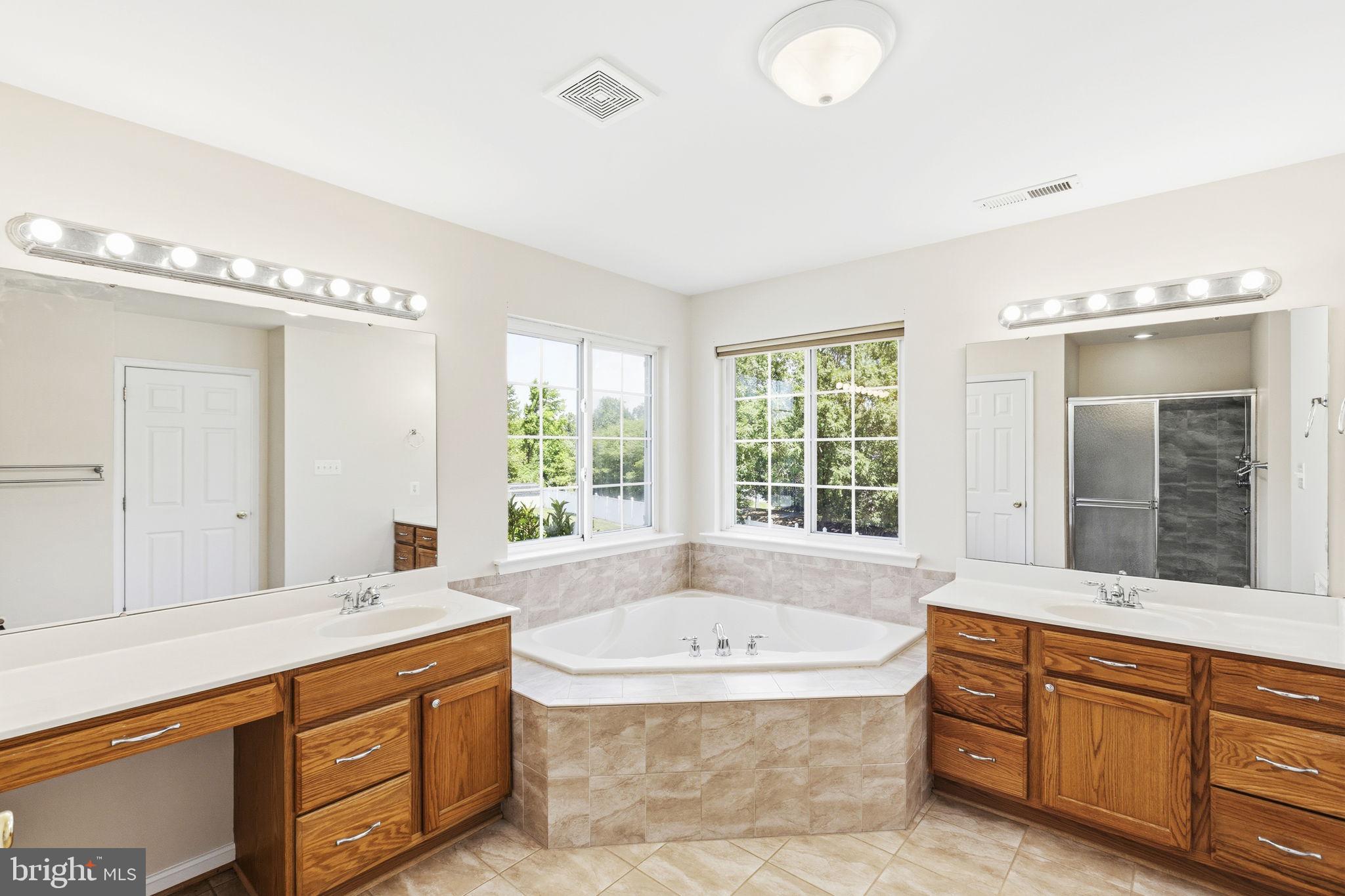 VILLAGES AT LEONARDTOWN - Residential