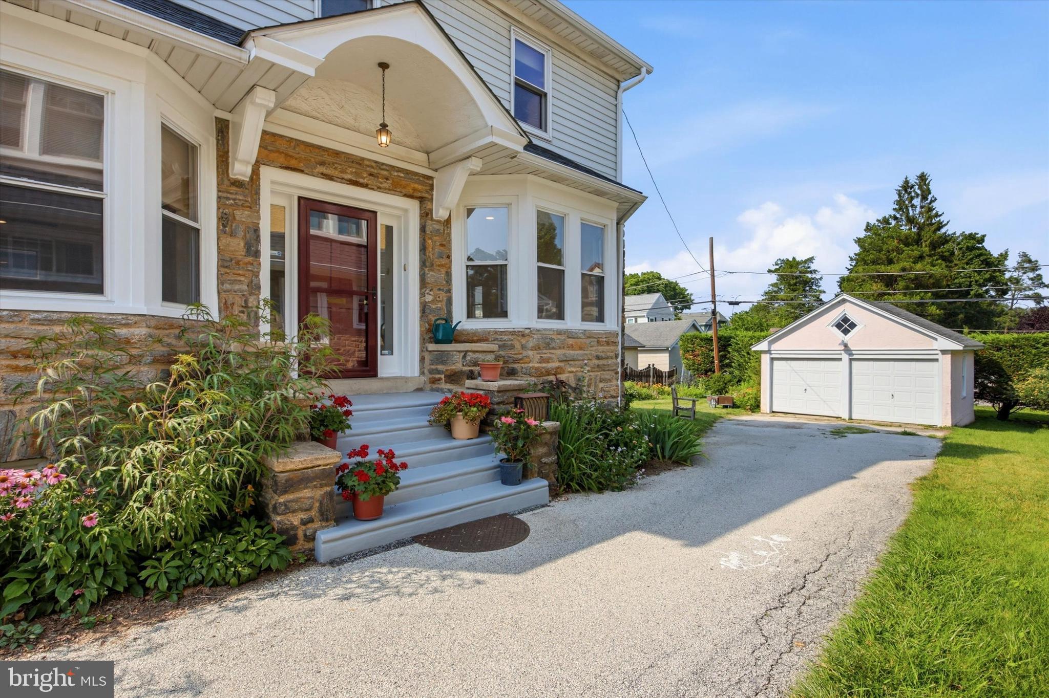 LLANERCH - Residential