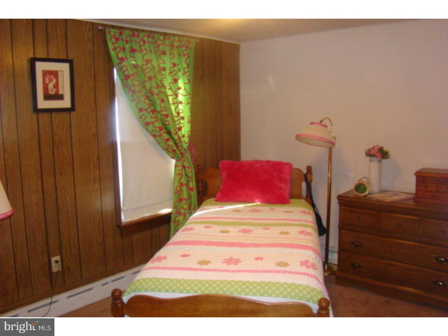 NEW MINERSVILLE - Residential