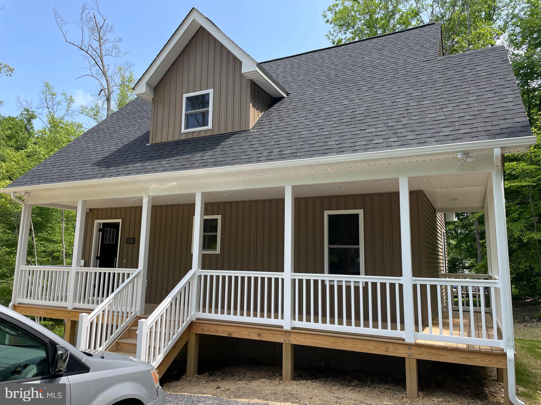 BLUE RIDGE MOUNTAIN ESTATES - Residential