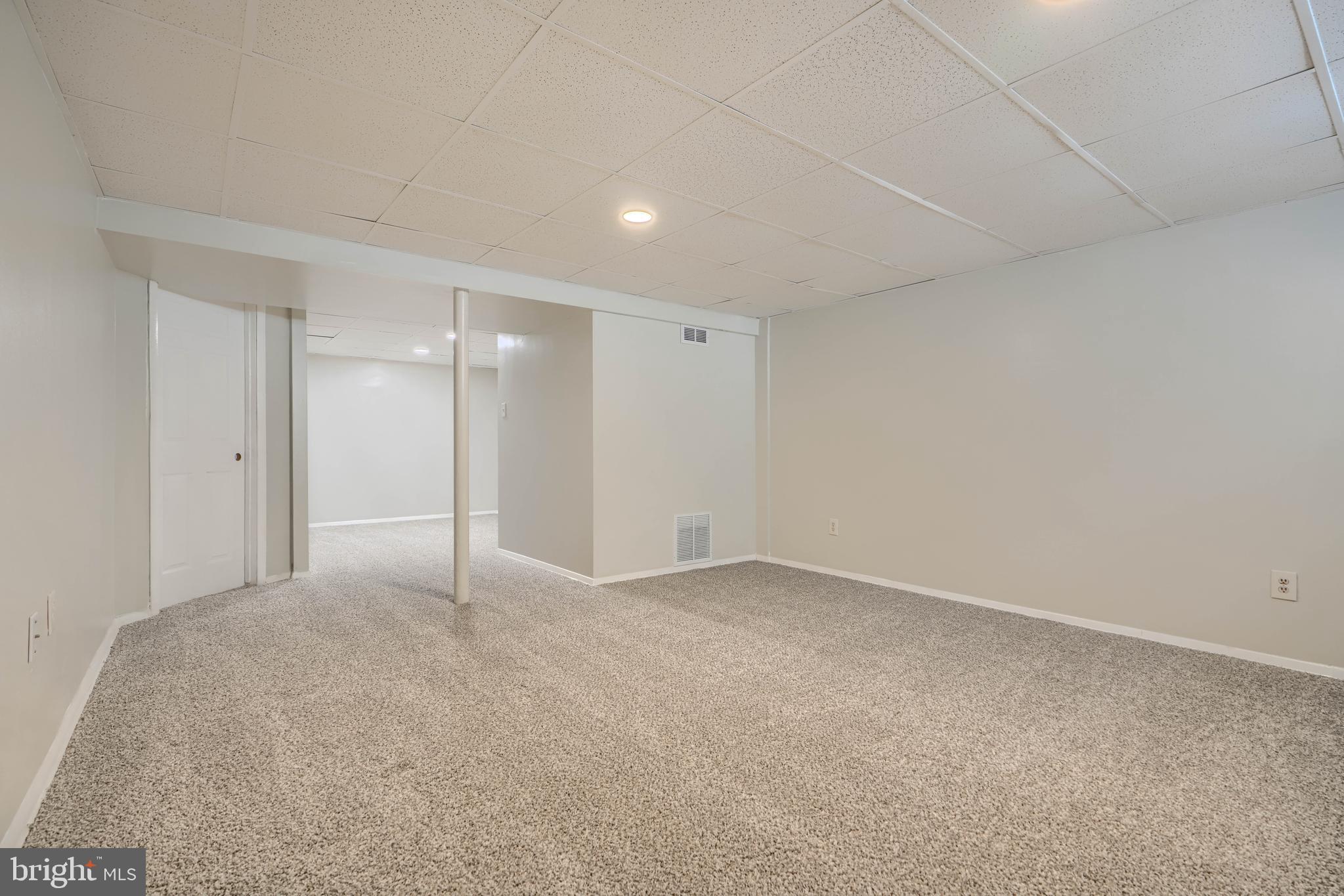 HOLLAND HILL - Residential