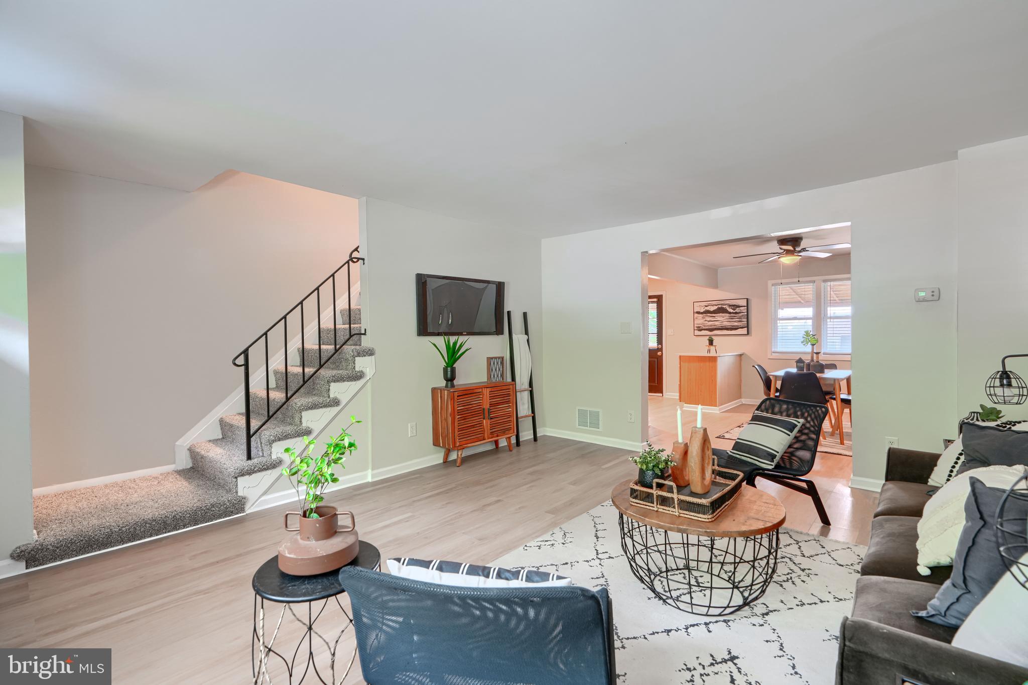 HOLLAND HILL - Residential