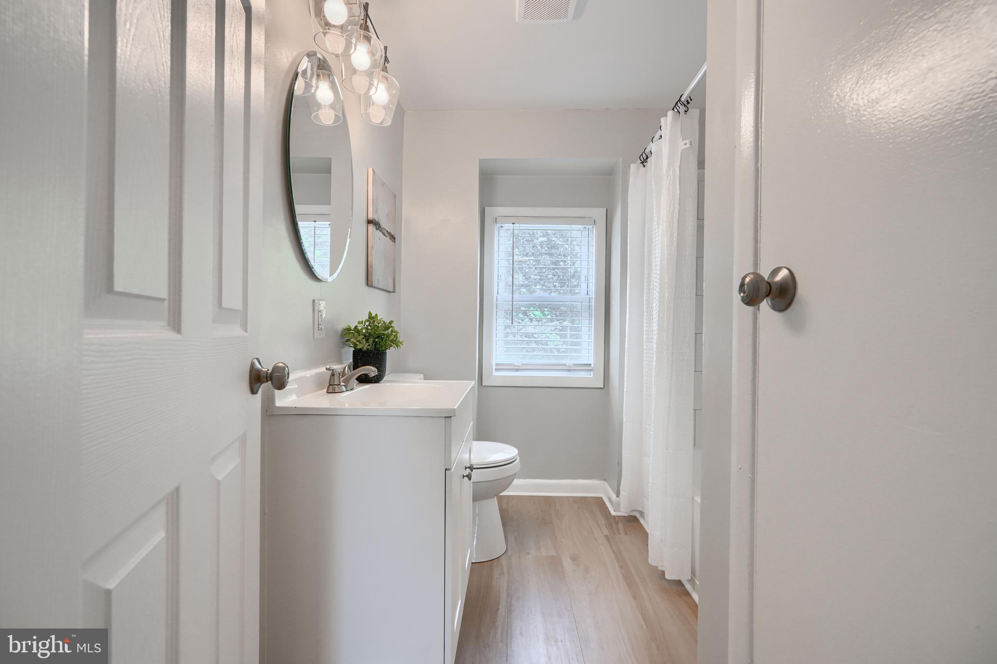 HOLLAND HILL - Residential