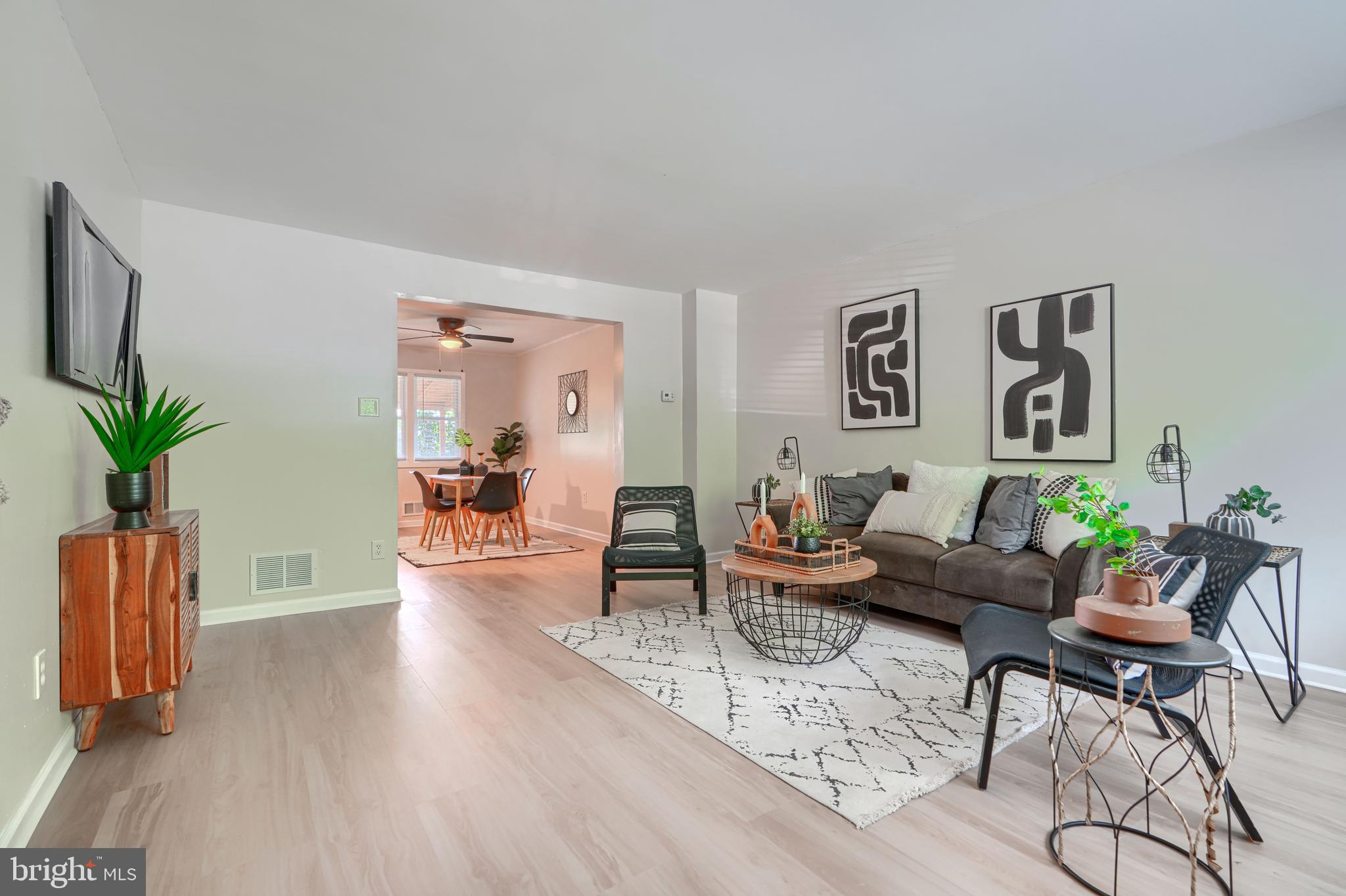 HOLLAND HILL - Residential