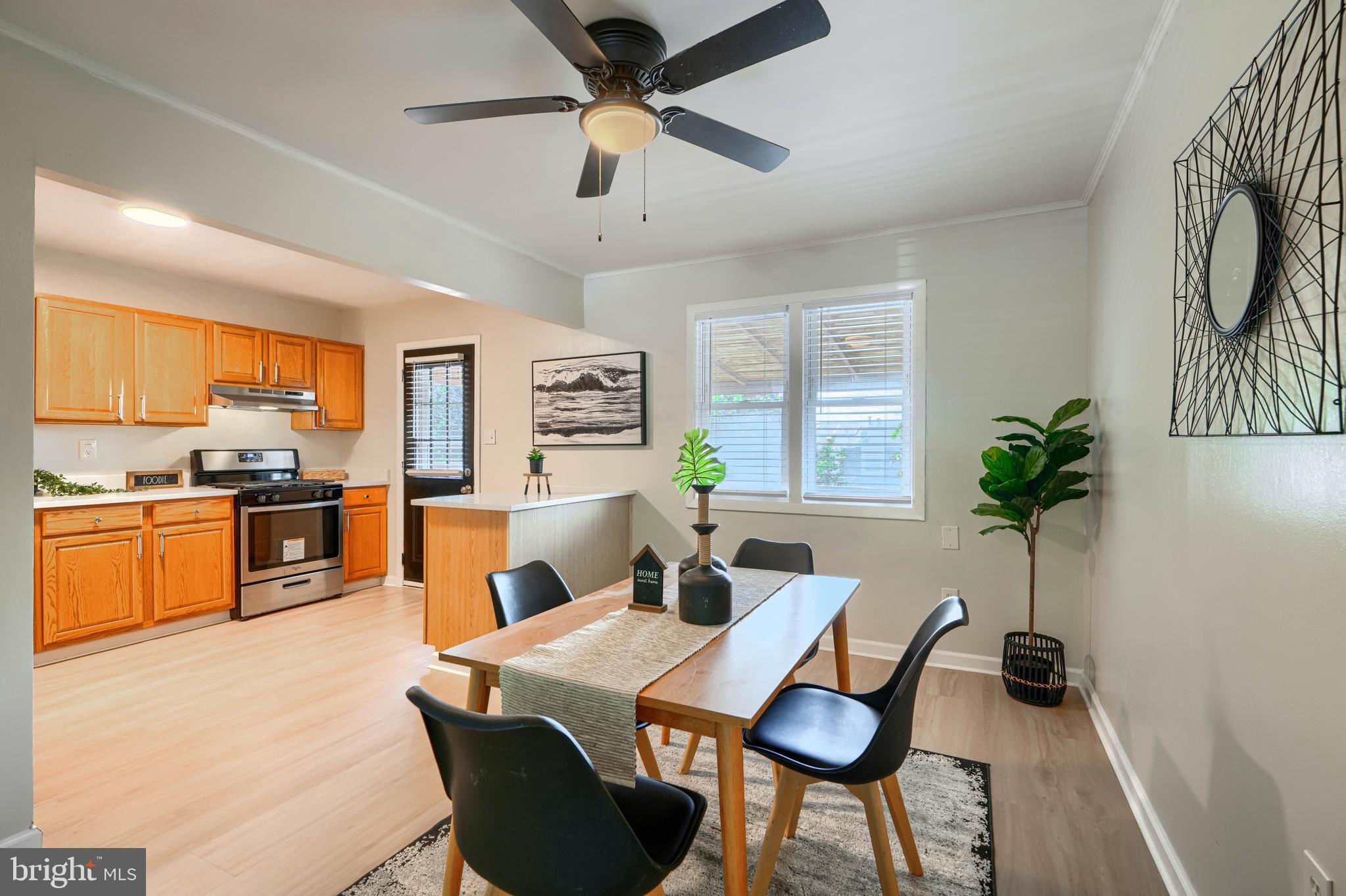 HOLLAND HILL - Residential