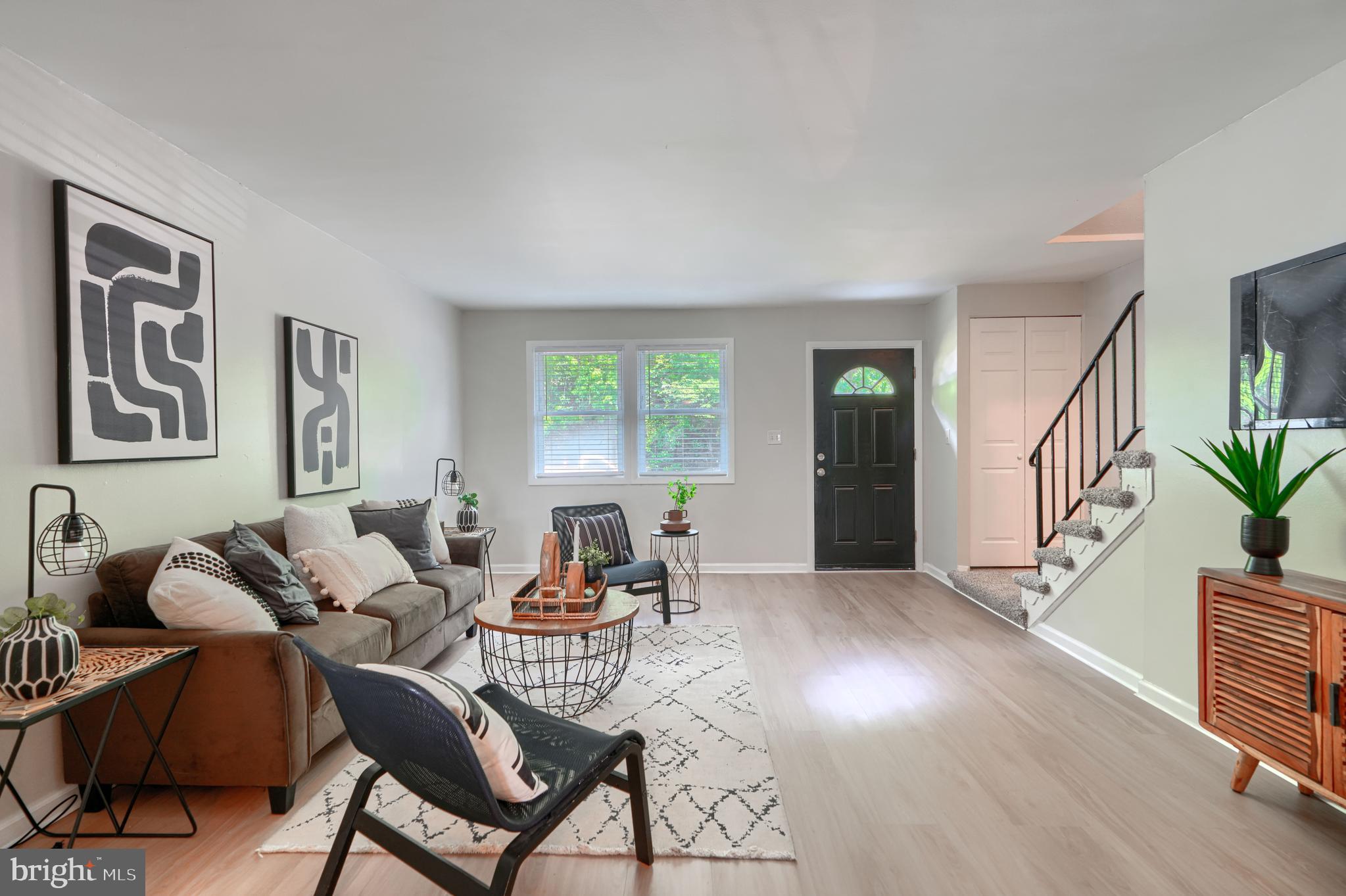 HOLLAND HILL - Residential