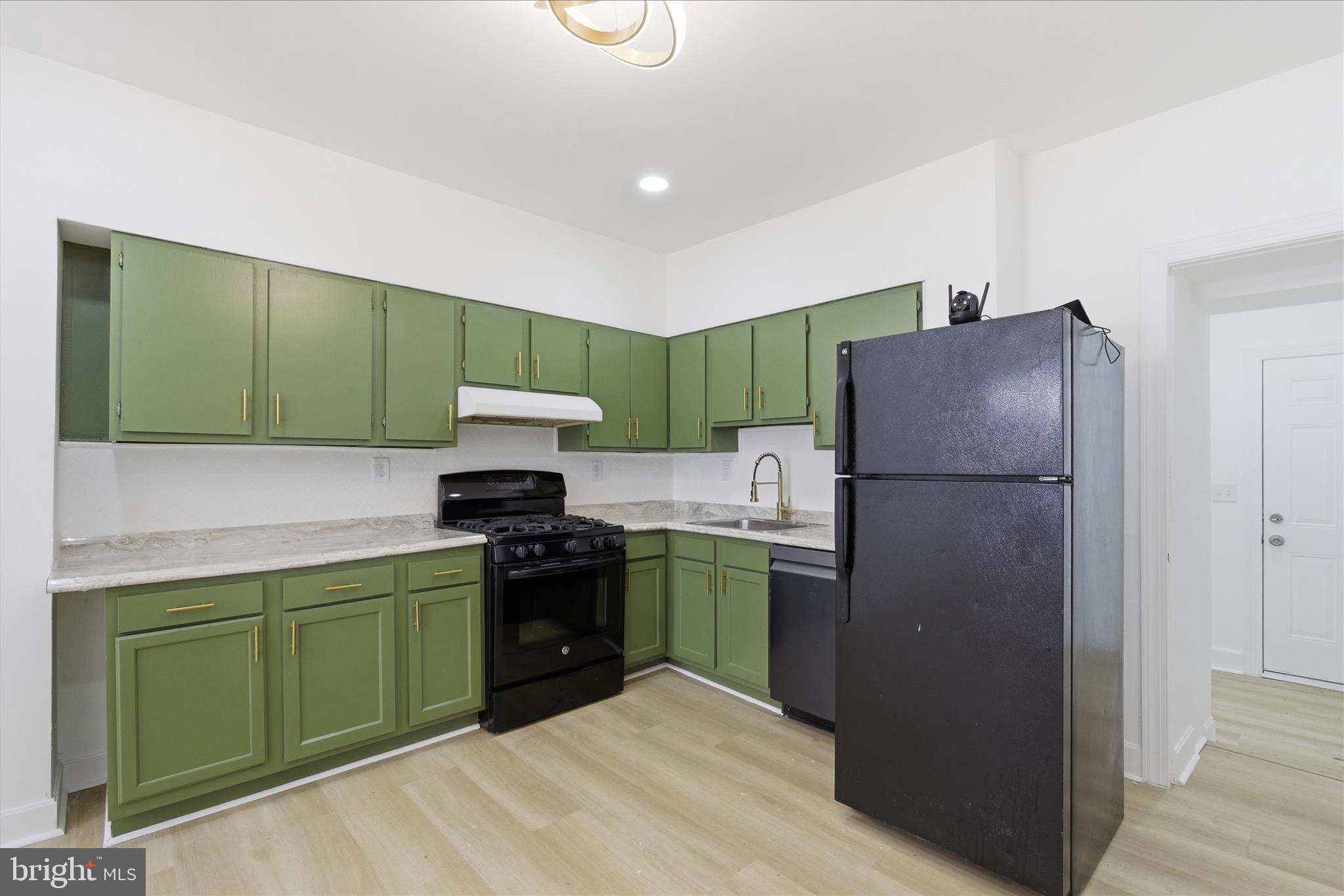 WEST BALTIMORE - Residential