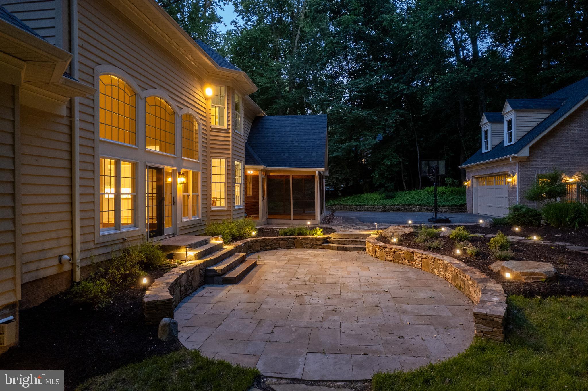 TRIADELPHIA WOODS - Residential