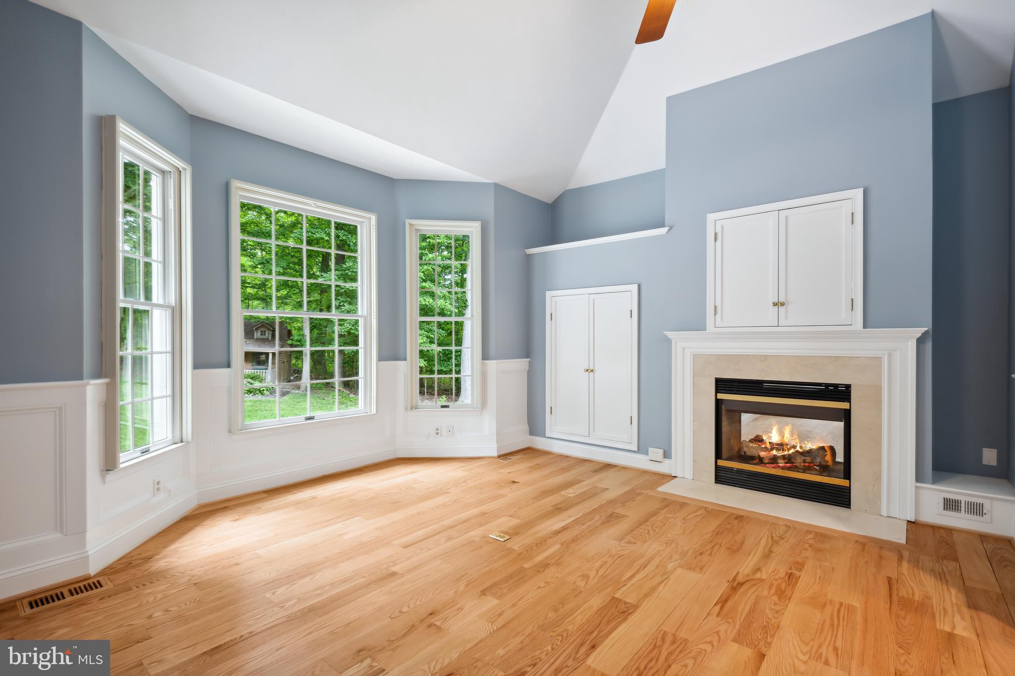 TRIADELPHIA WOODS - Residential