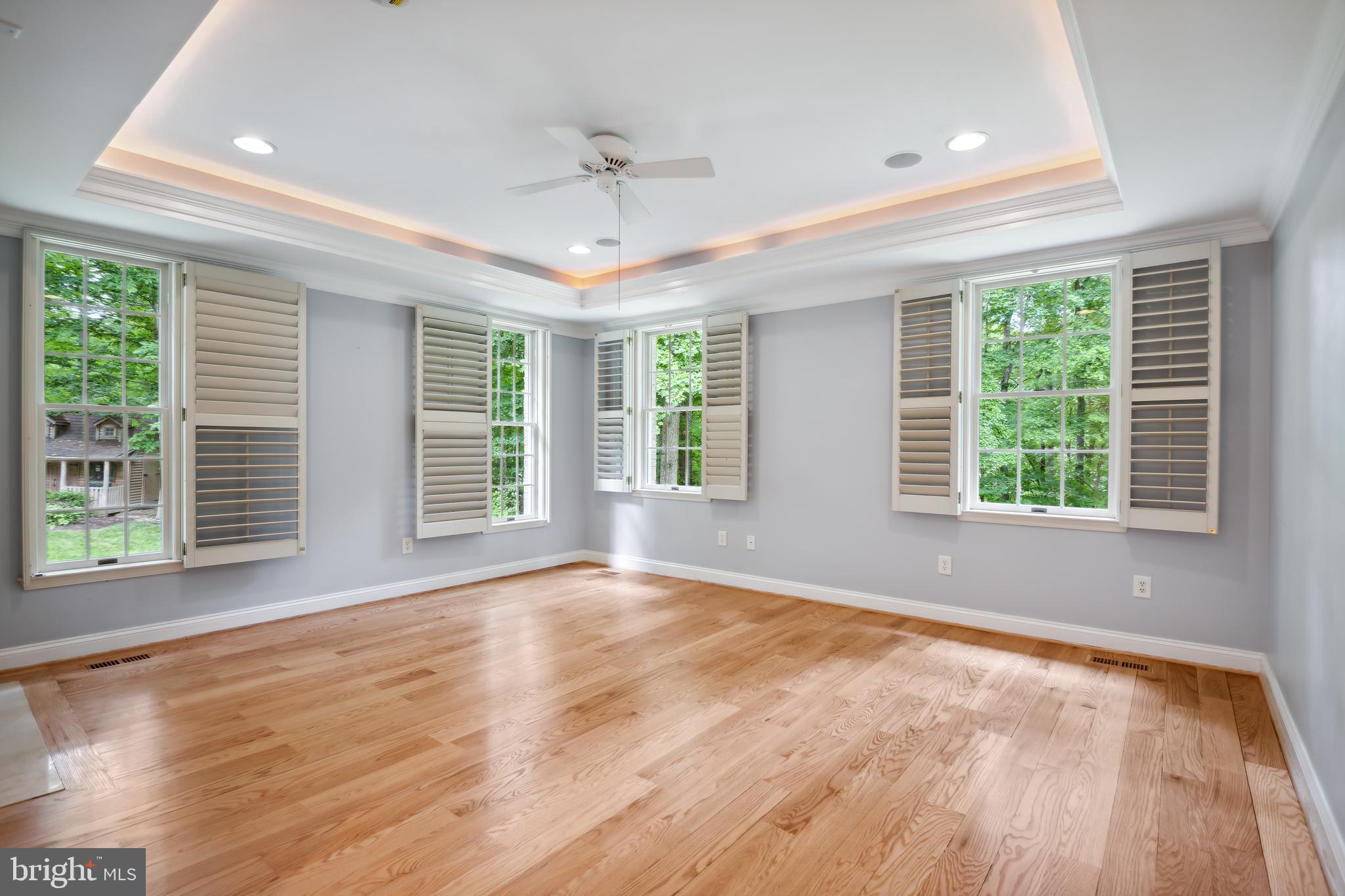 TRIADELPHIA WOODS - Residential