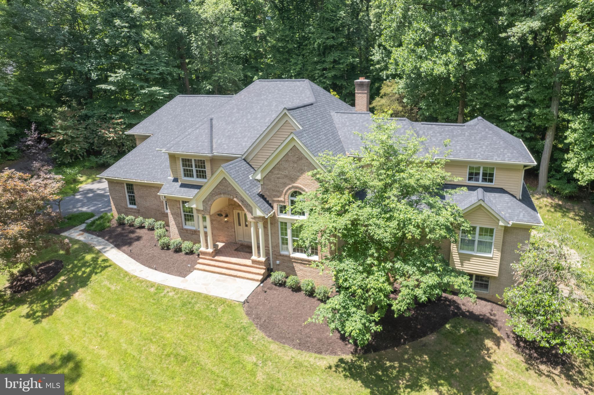 TRIADELPHIA WOODS - Residential