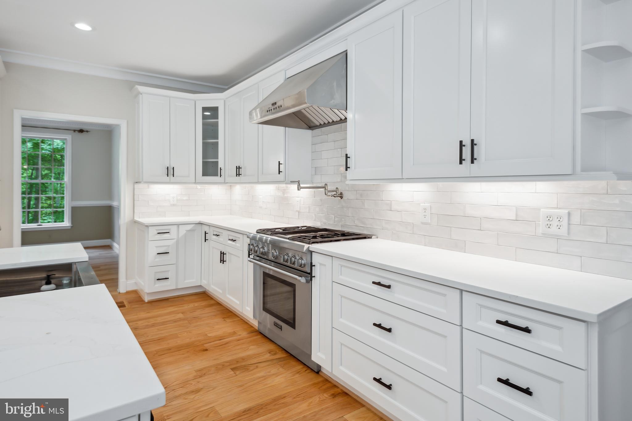 TRIADELPHIA WOODS - Residential
