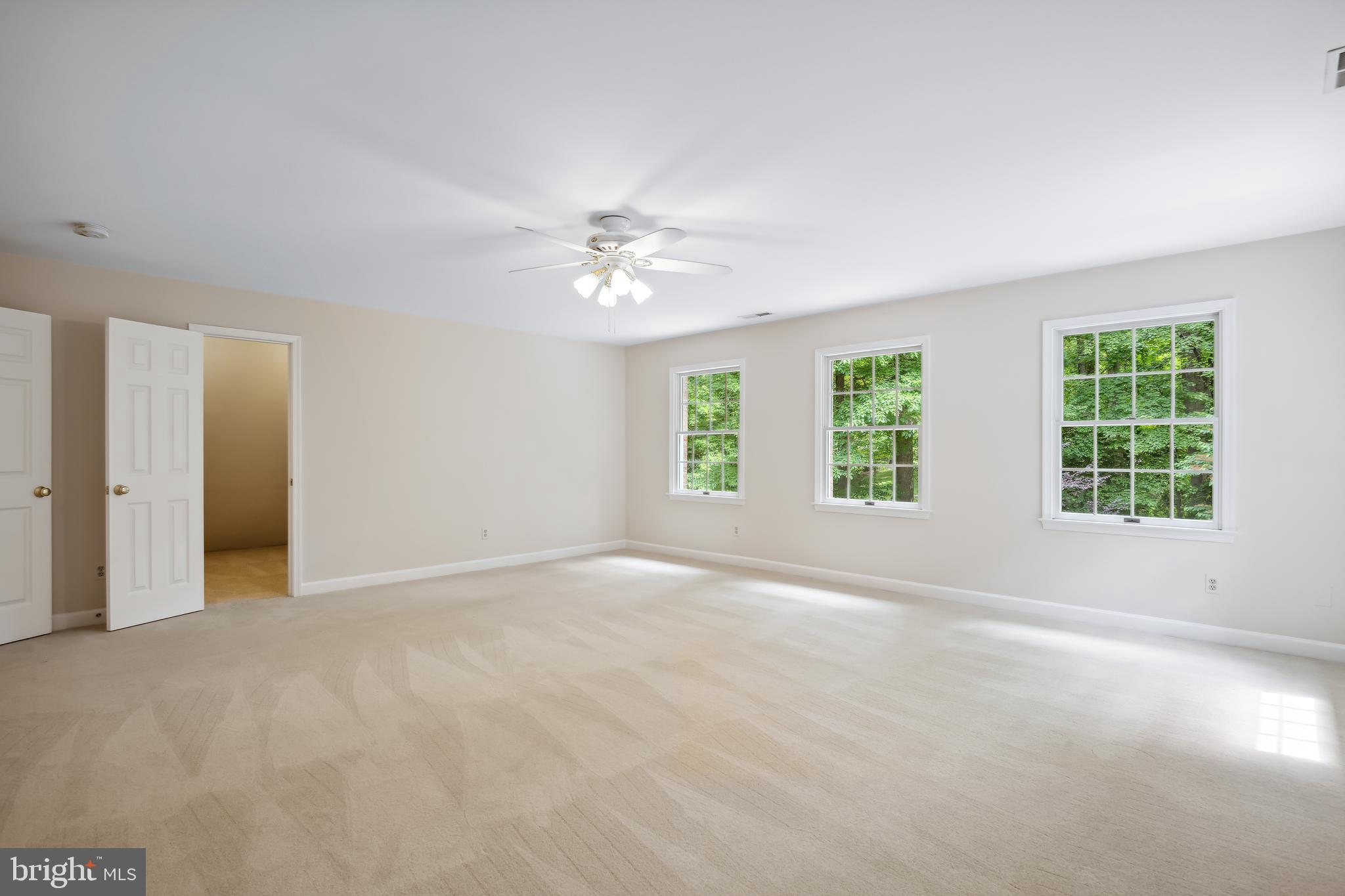 TRIADELPHIA WOODS - Residential