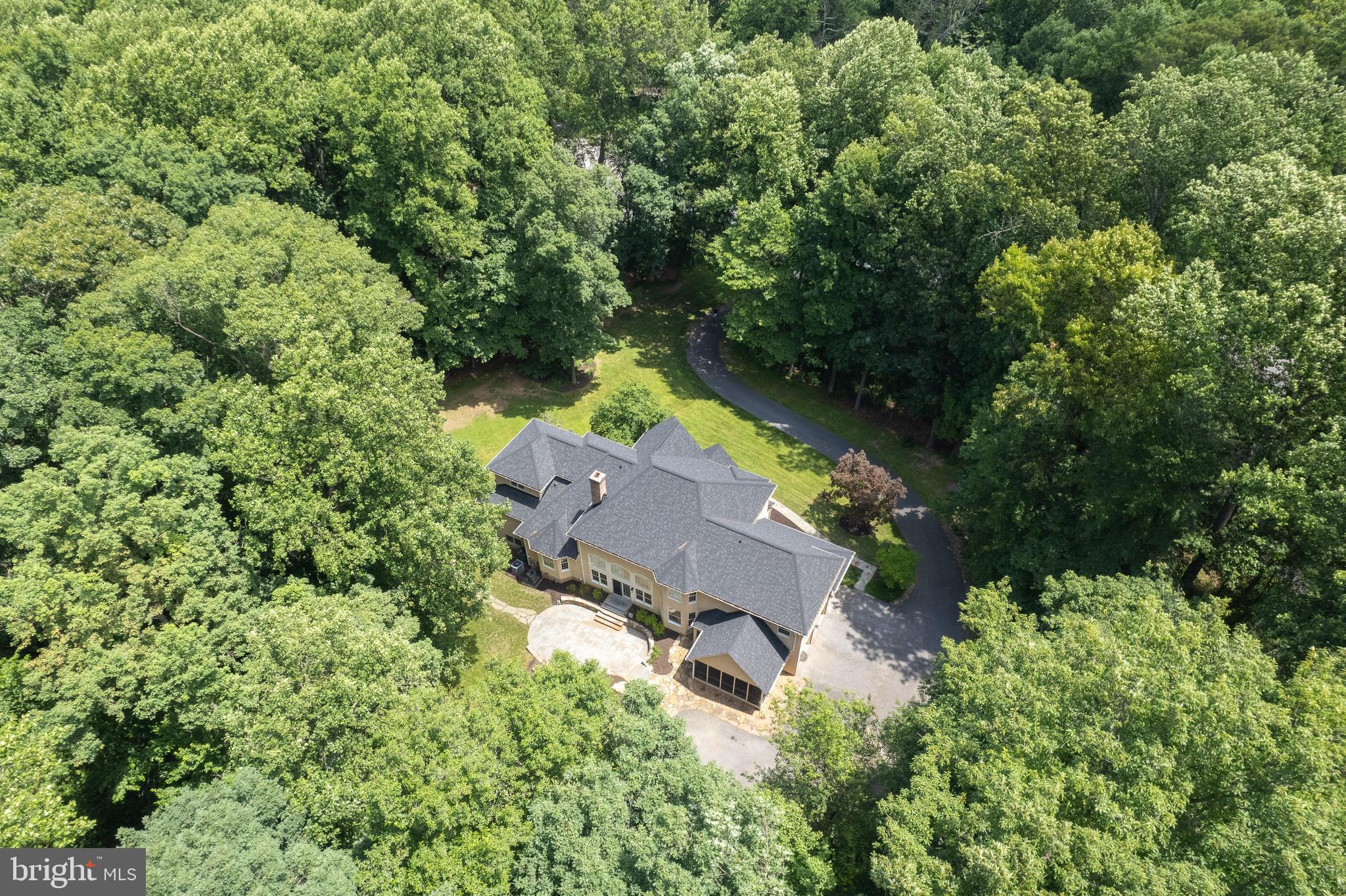 TRIADELPHIA WOODS - Residential