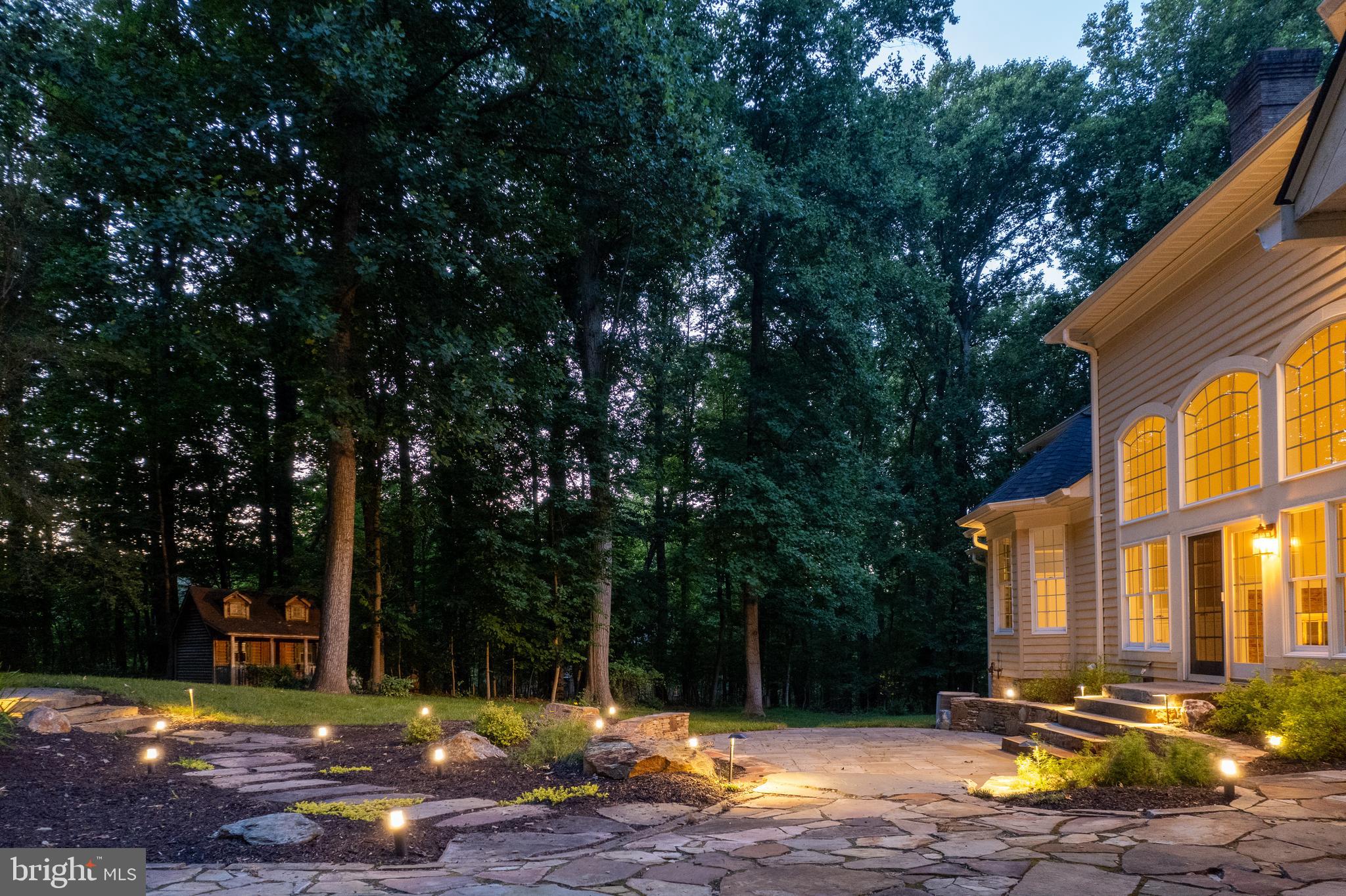 TRIADELPHIA WOODS - Residential