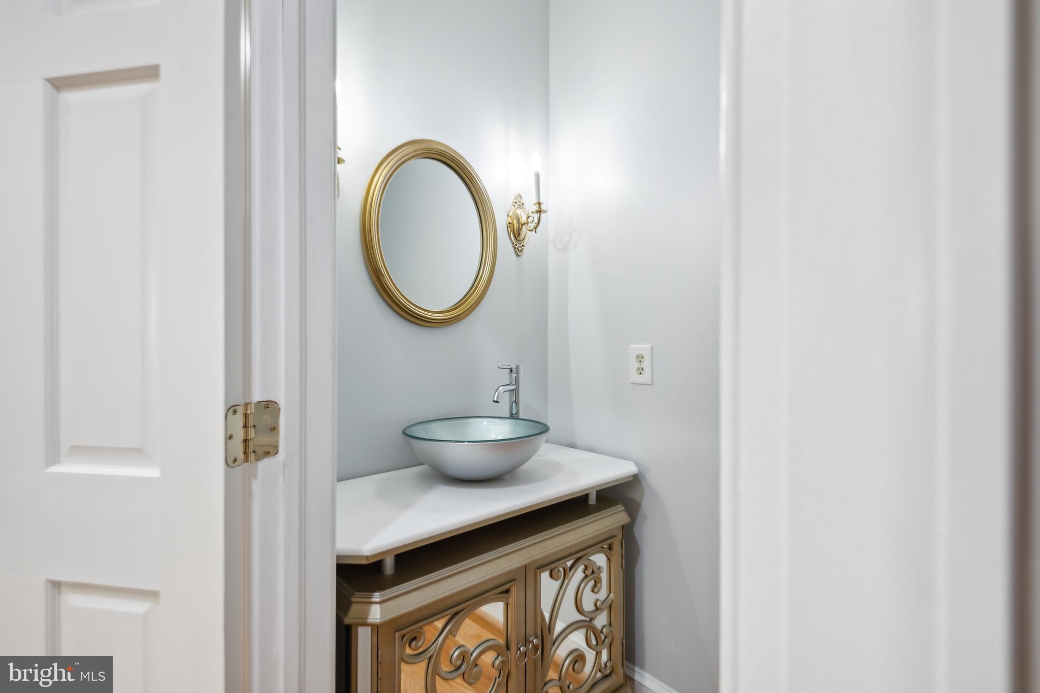 TRIADELPHIA WOODS - Residential