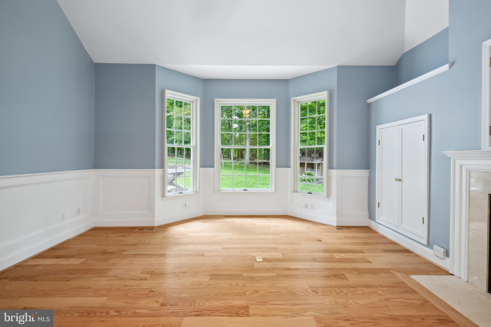 TRIADELPHIA WOODS - Residential