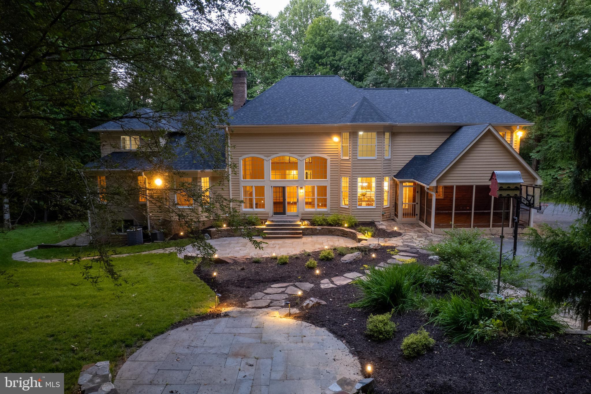 TRIADELPHIA WOODS - Residential