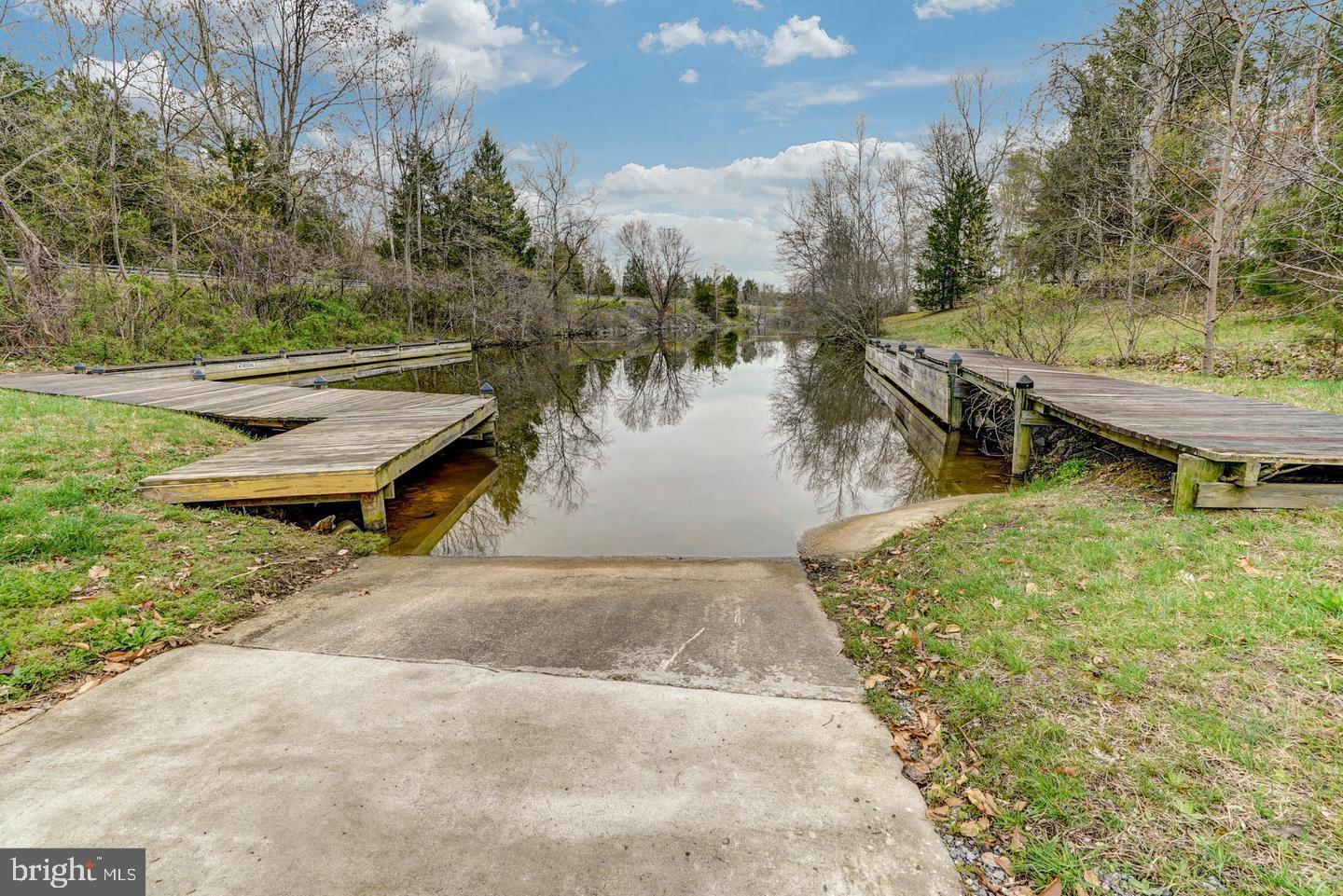 BLUEWATER - Land