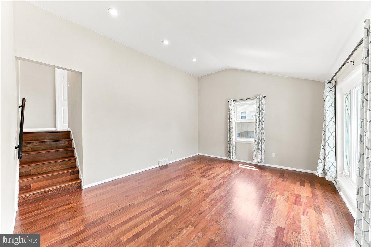 VALLEY VIEW - Residential