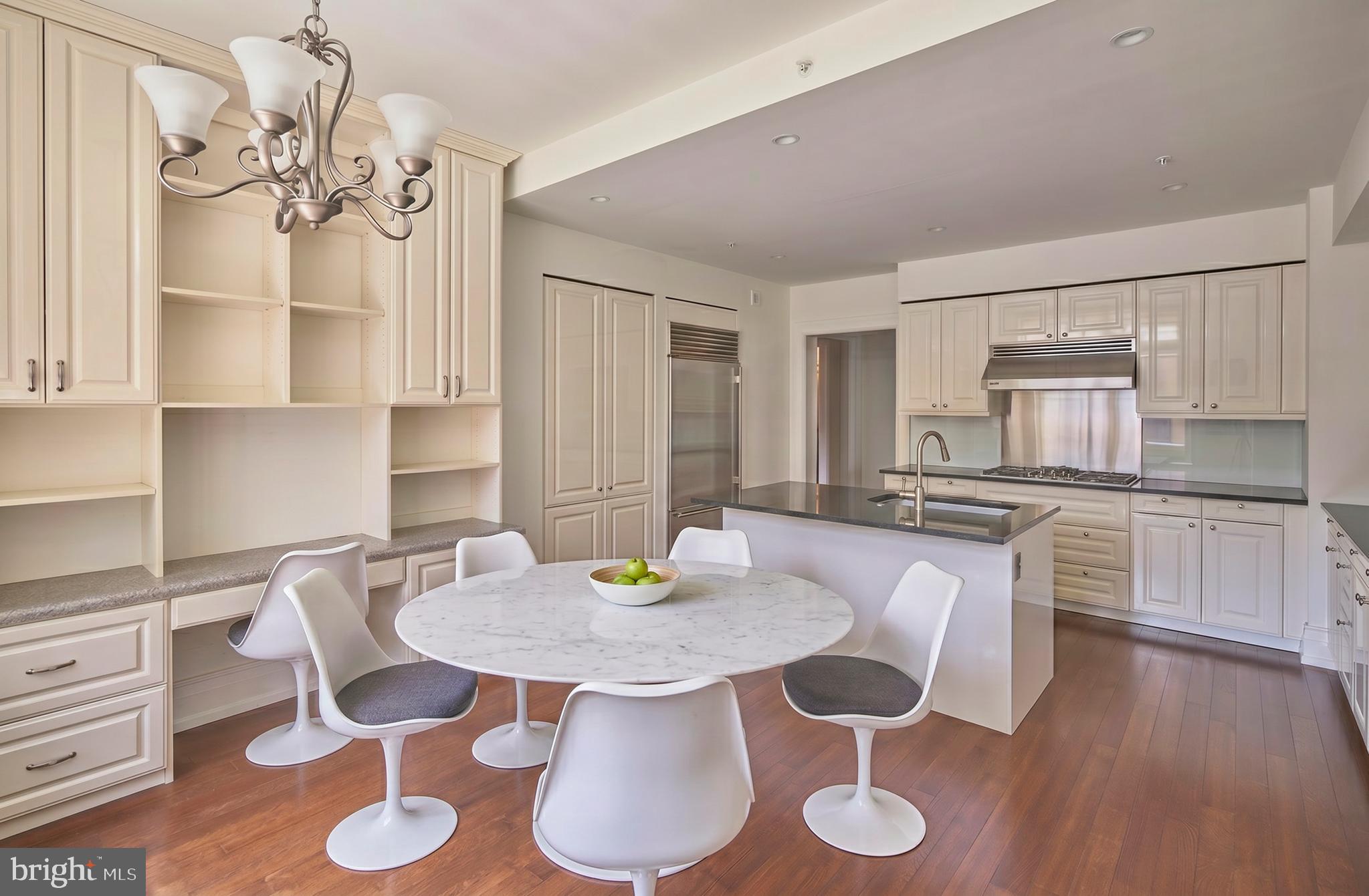 RITTENHOUSE SQUARE - Residential